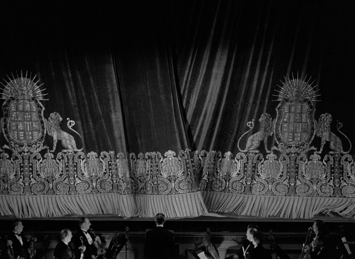 Limelight (1952), wide, 1.37:1 — film still