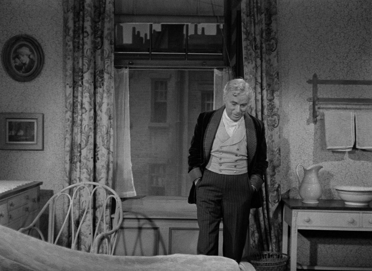 Limelight (1952), wide, 1.37:1 — film still