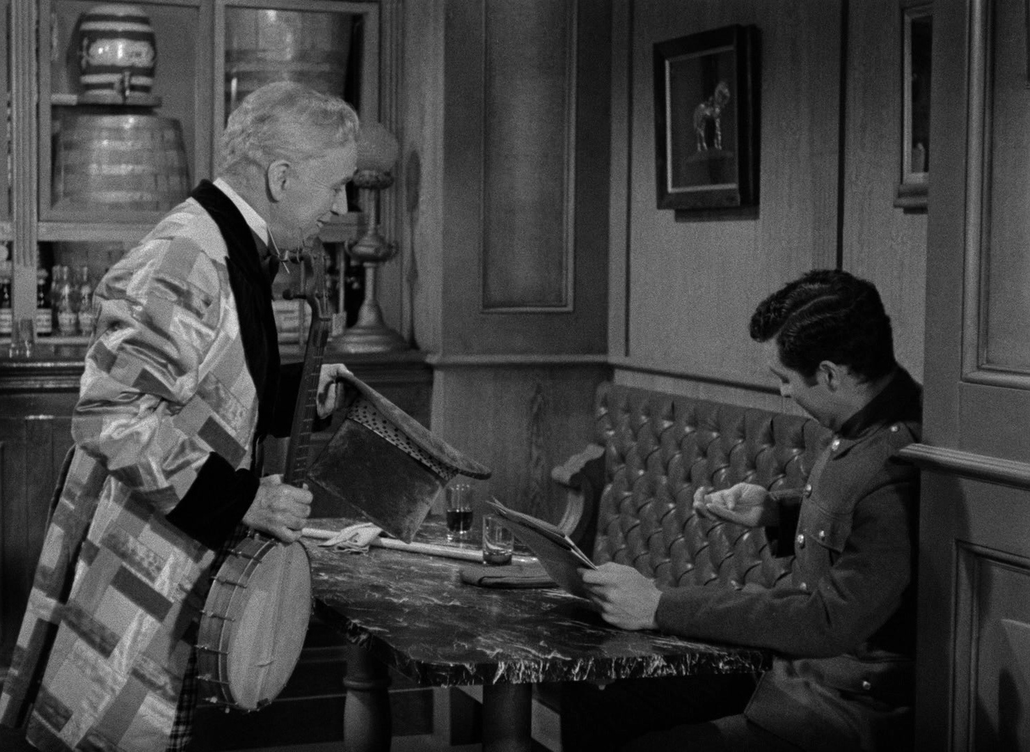 Limelight (1952), wide, 1.37:1 — film still