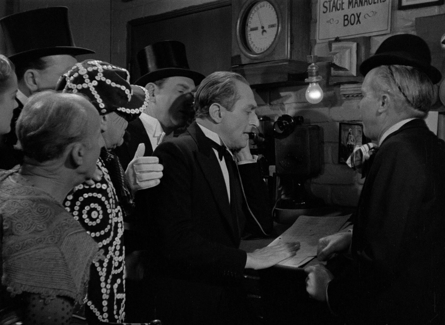 Limelight (1952), wide, 1.37:1 — film still
