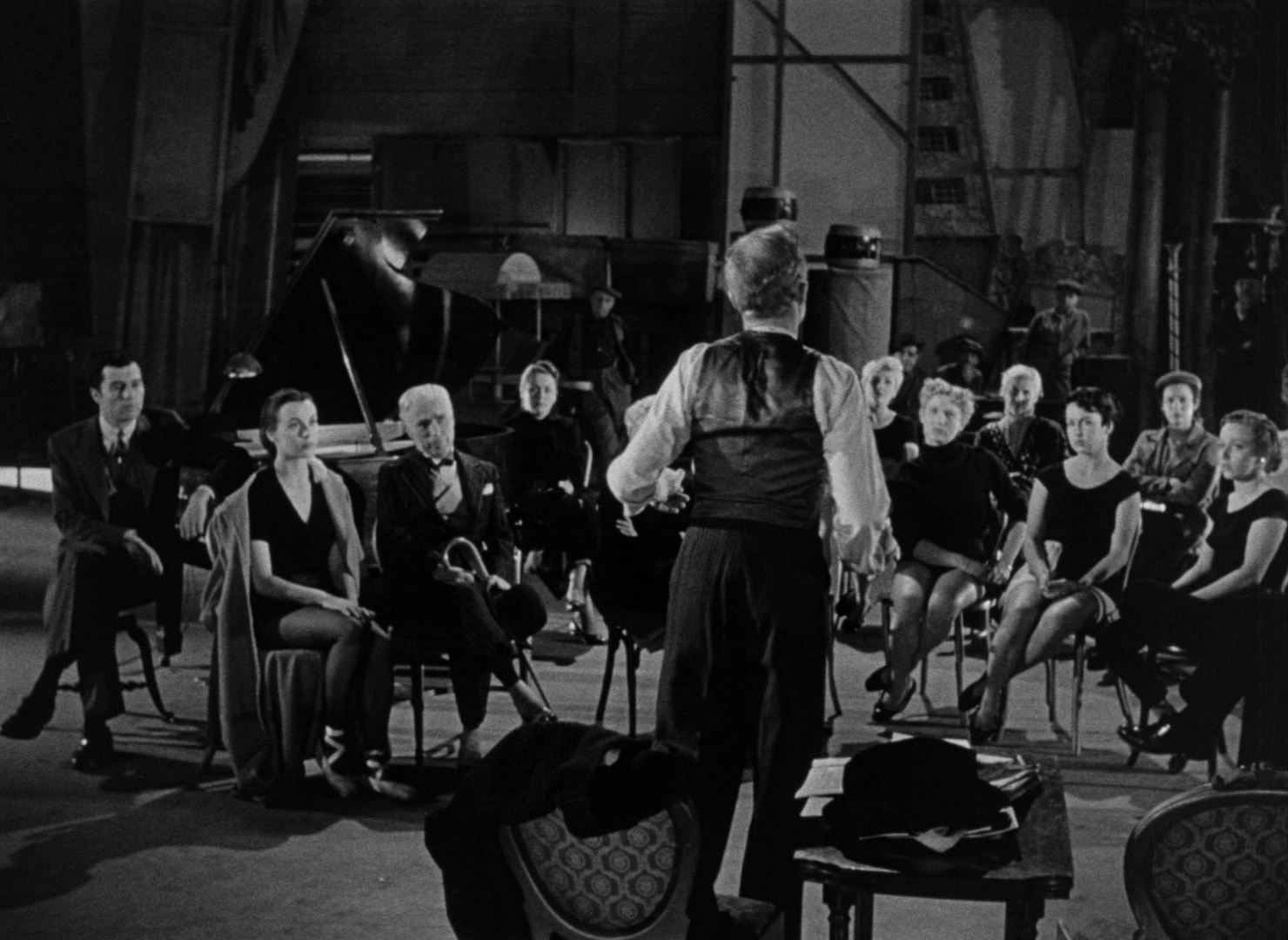 Limelight (1952), wide, 1.37:1 — film still