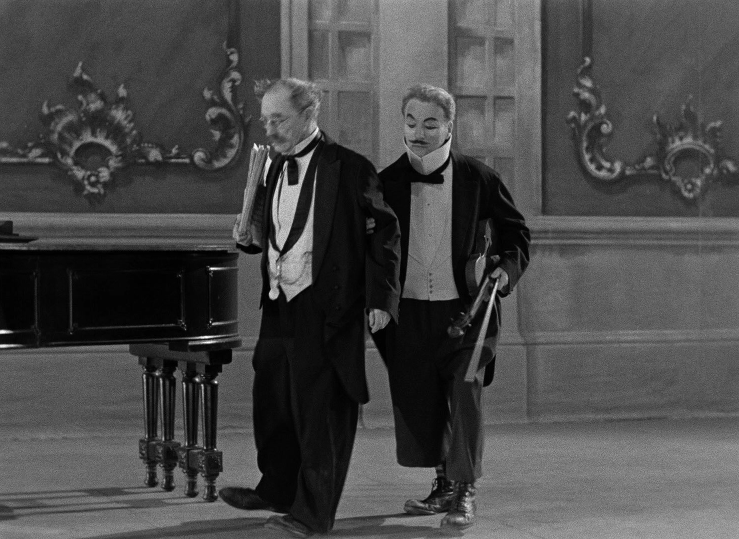 Limelight (1952), wide, 1.37:1 — film still