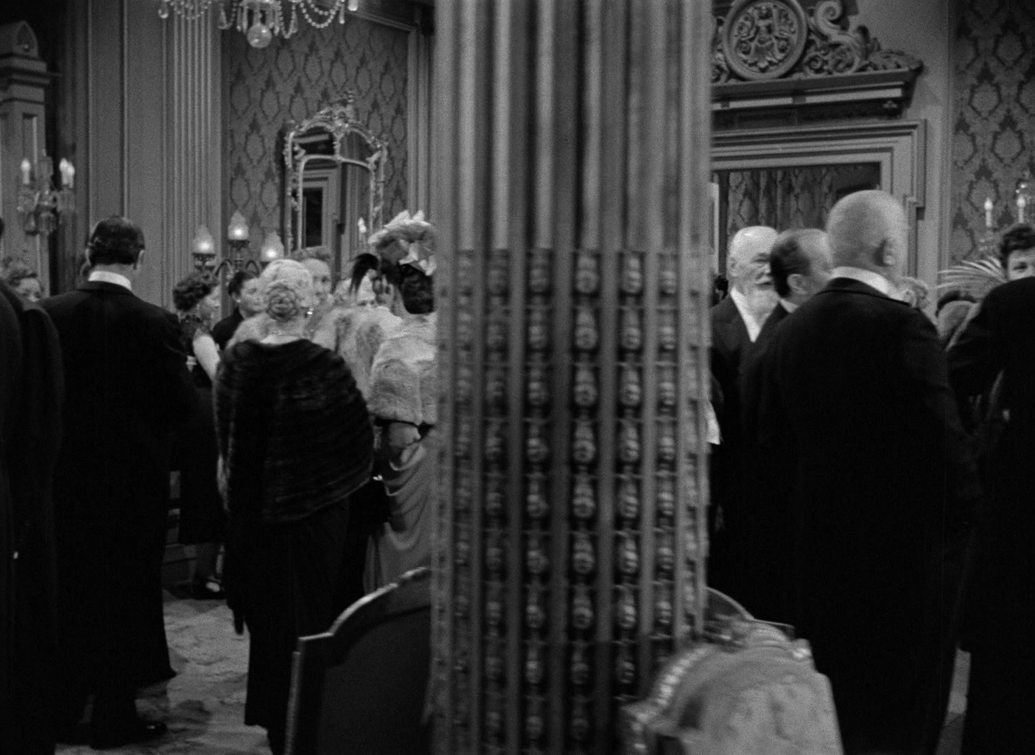Limelight (1952), wide, 1.37:1 — film still
