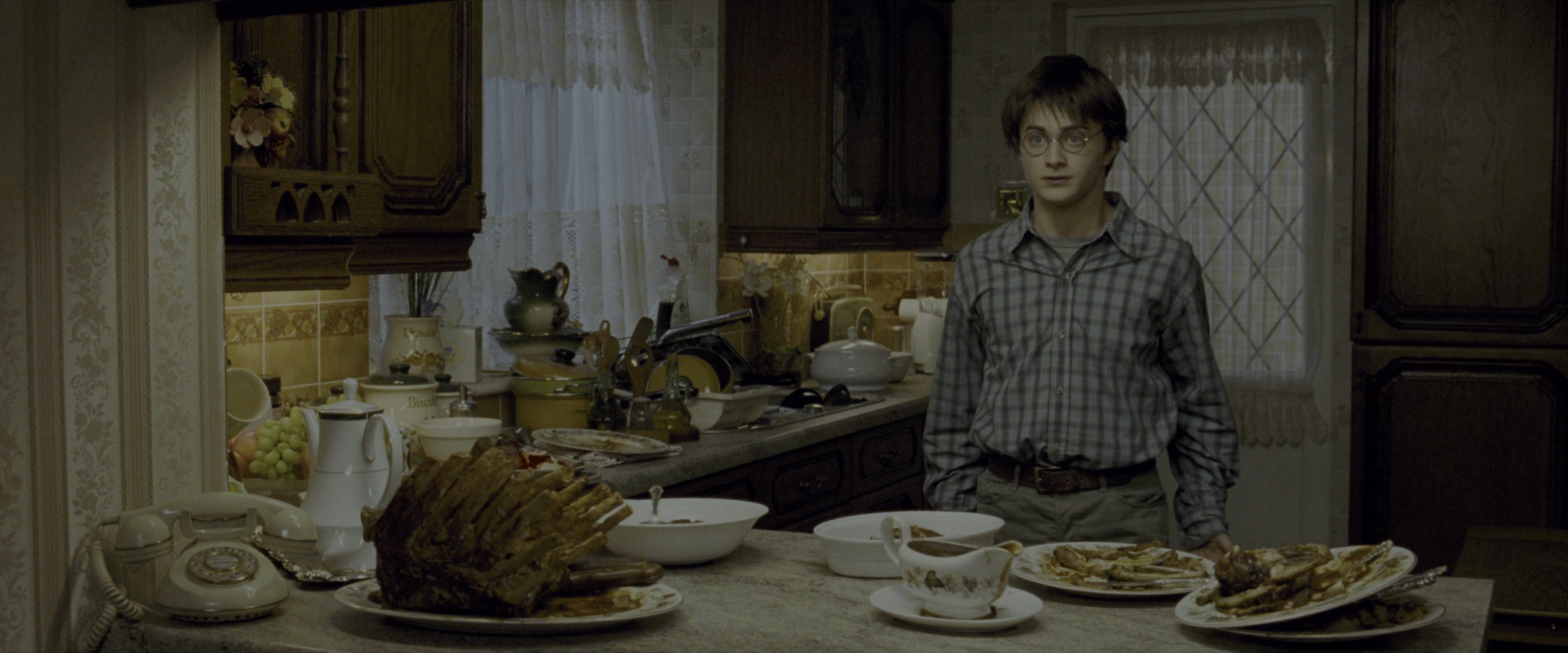 Harry Potter and the Prisoner of Azkaban (2004), wide, 2.40:1 — film still