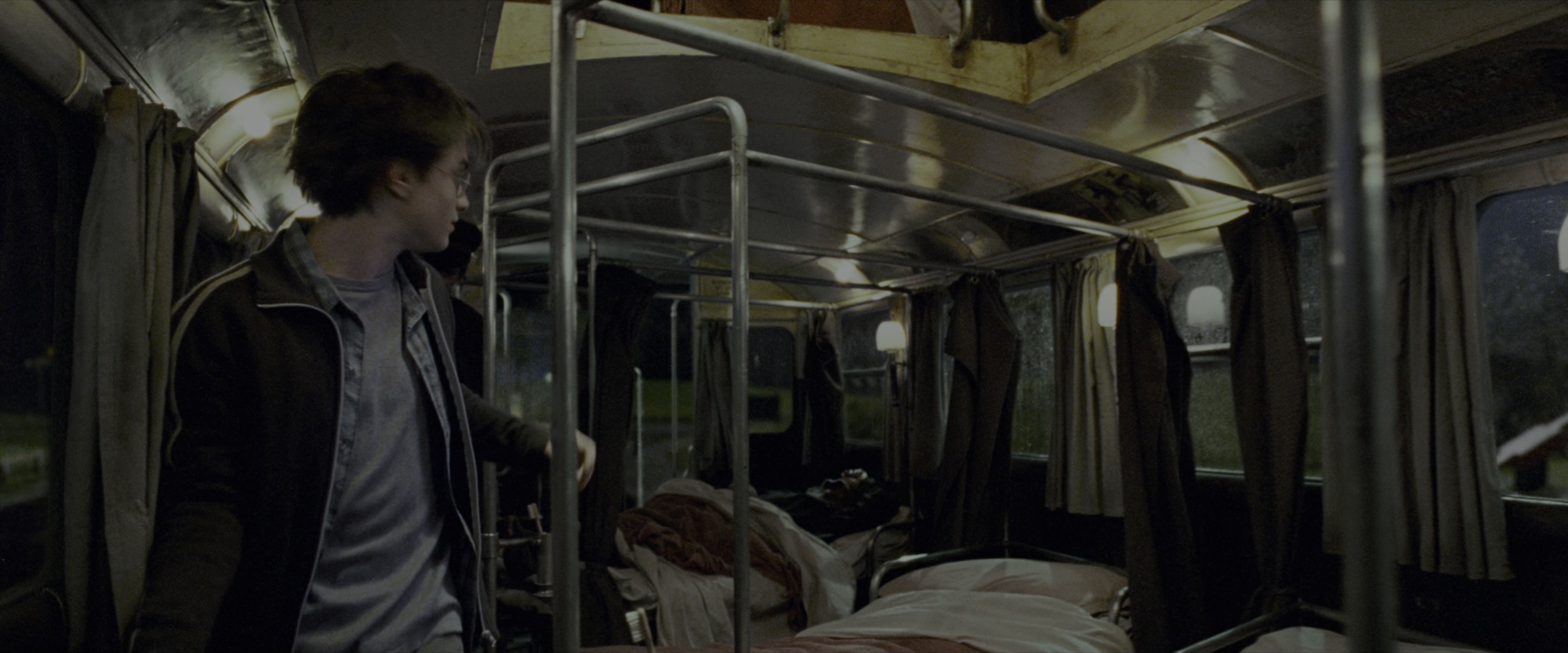 Harry Potter and the Prisoner of Azkaban (2004), wide, 2.40:1 — film still