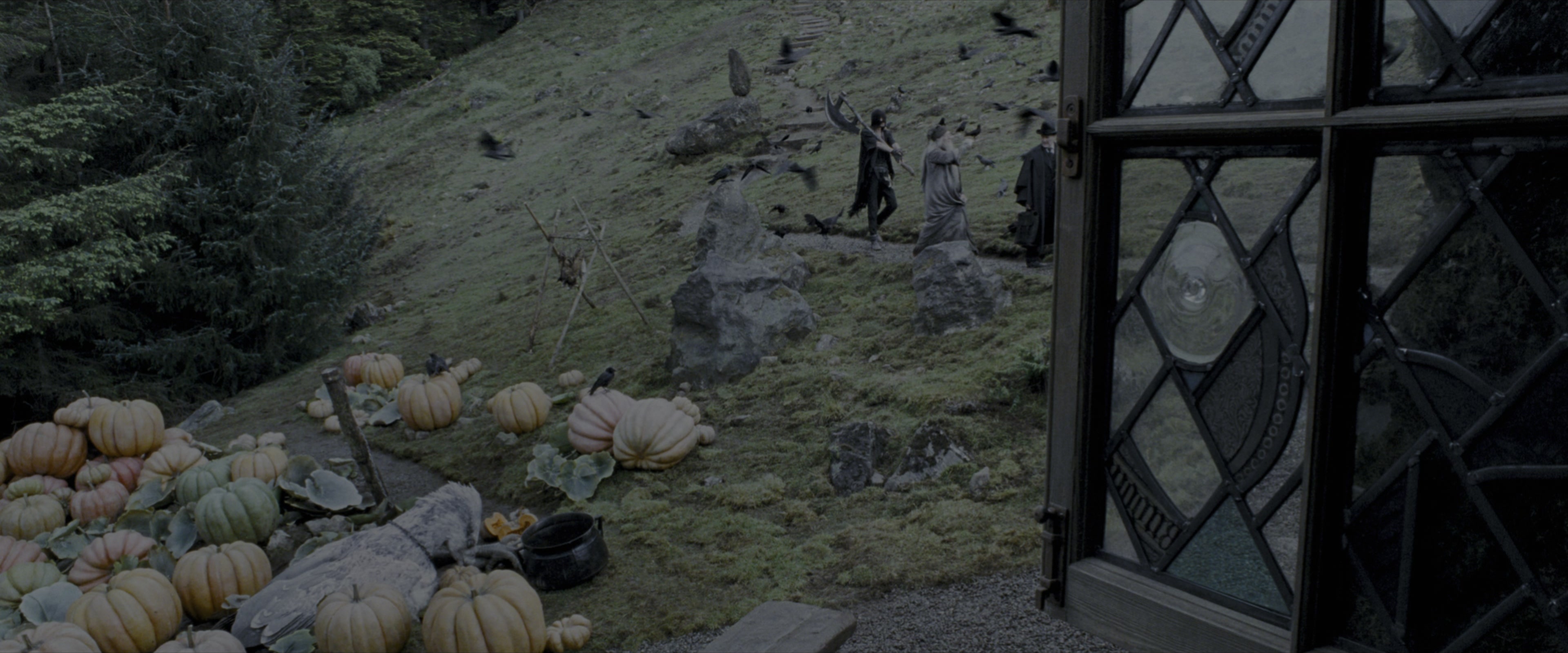 Harry Potter and the Prisoner of Azkaban (2004), wide, 2.40:1 — film still