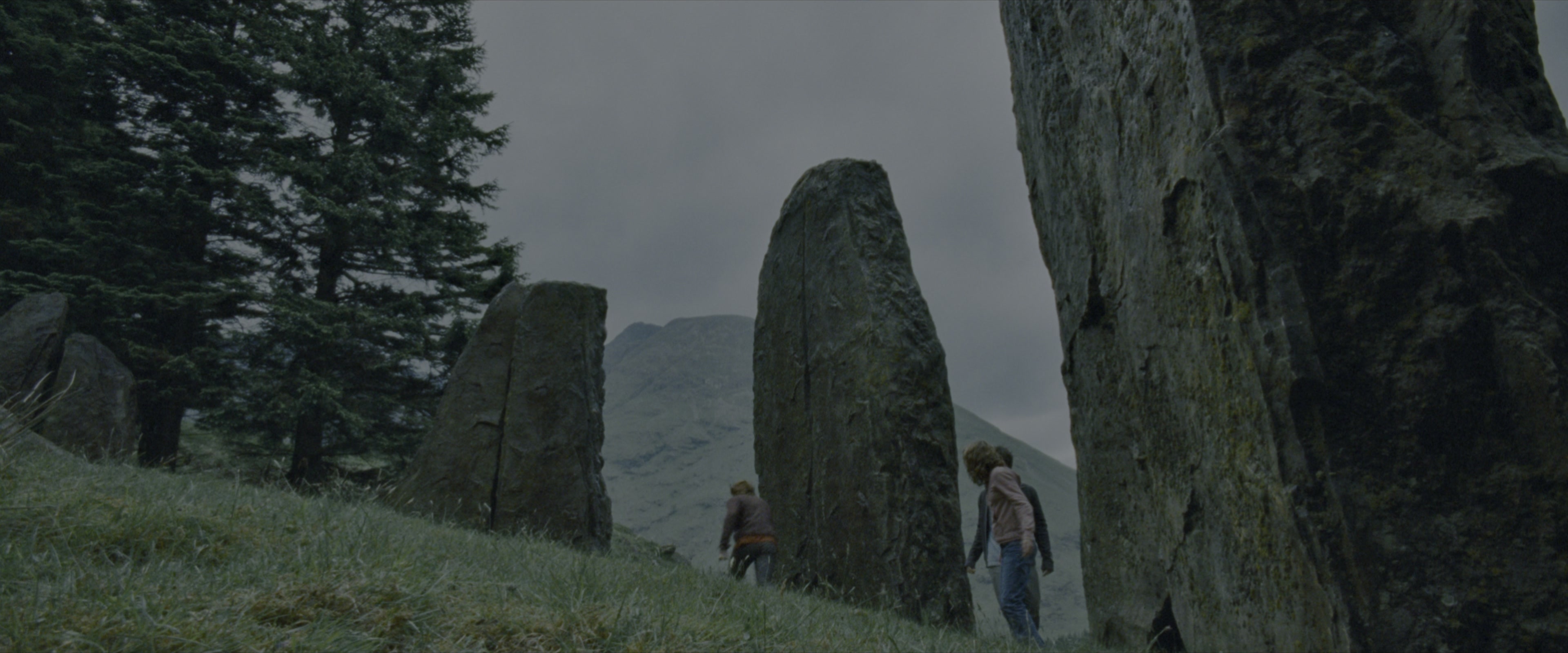 Harry Potter and the Prisoner of Azkaban (2004), wide, 2.40:1 — film still