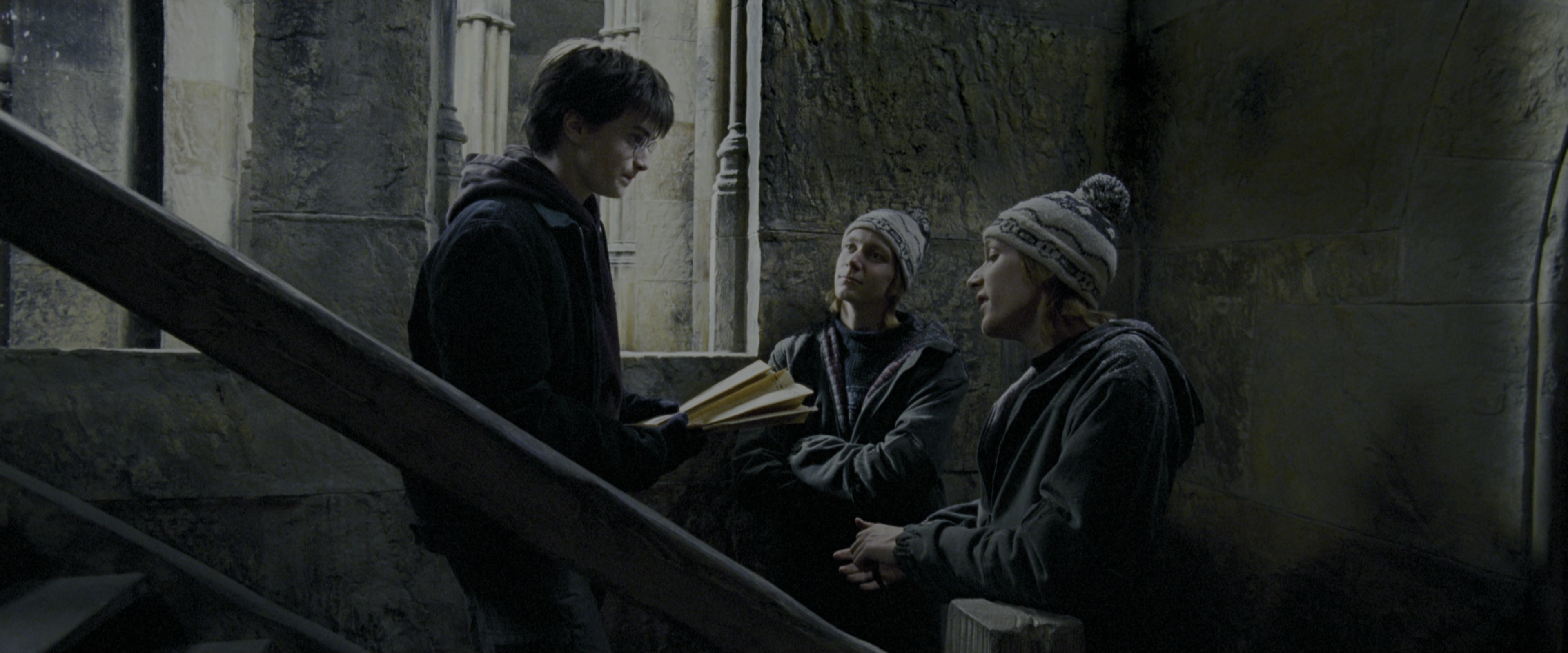 Harry Potter and the Prisoner of Azkaban (2004), wide, 2.40:1 — film still