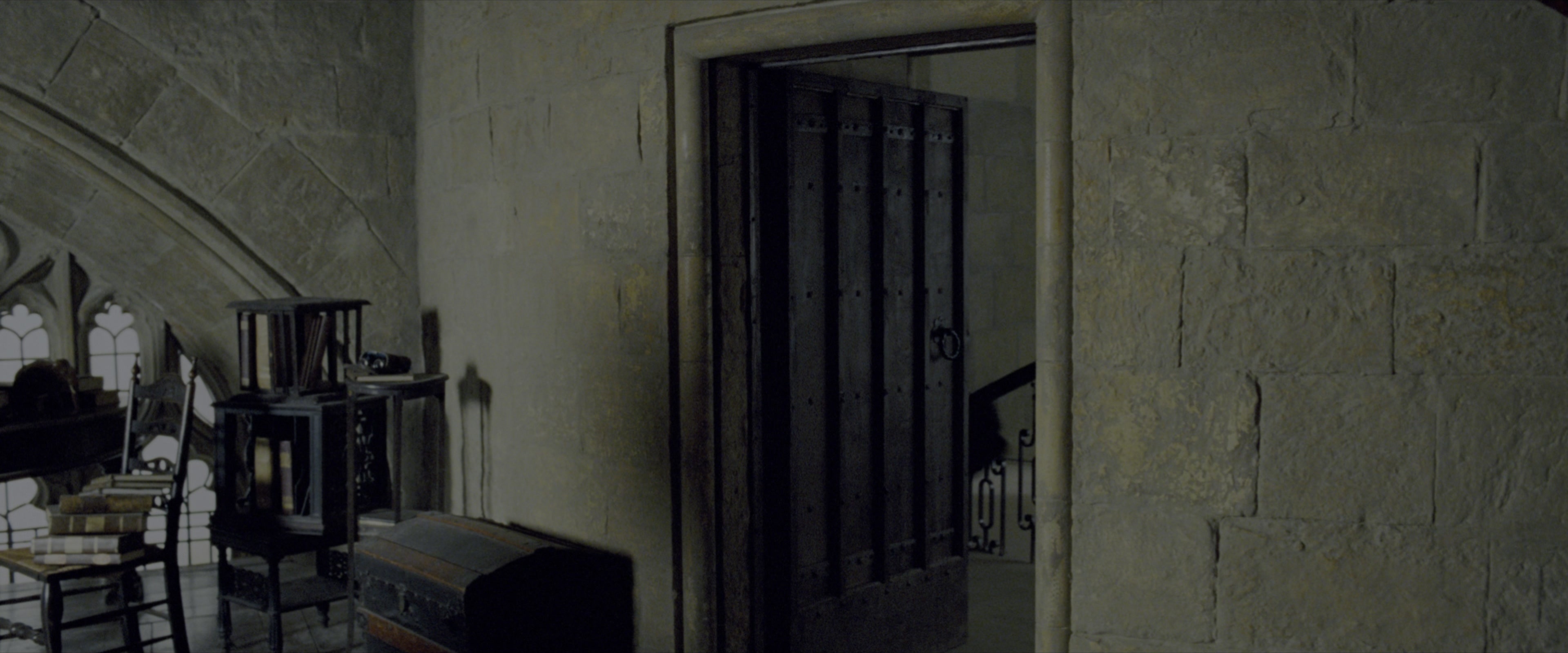 Harry Potter and the Prisoner of Azkaban (2004), wide, 2.40:1 — film still