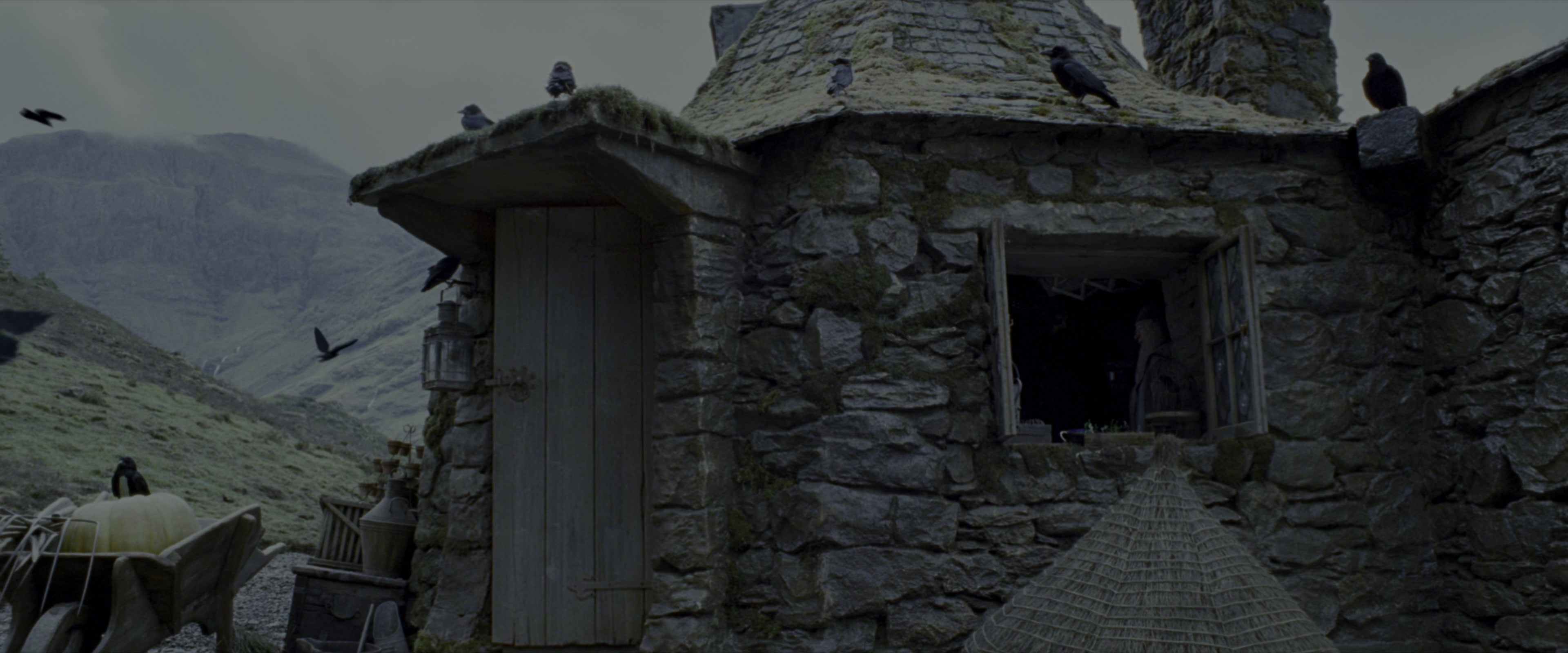 Harry Potter and the Prisoner of Azkaban (2004), wide, 2.40:1 — film still