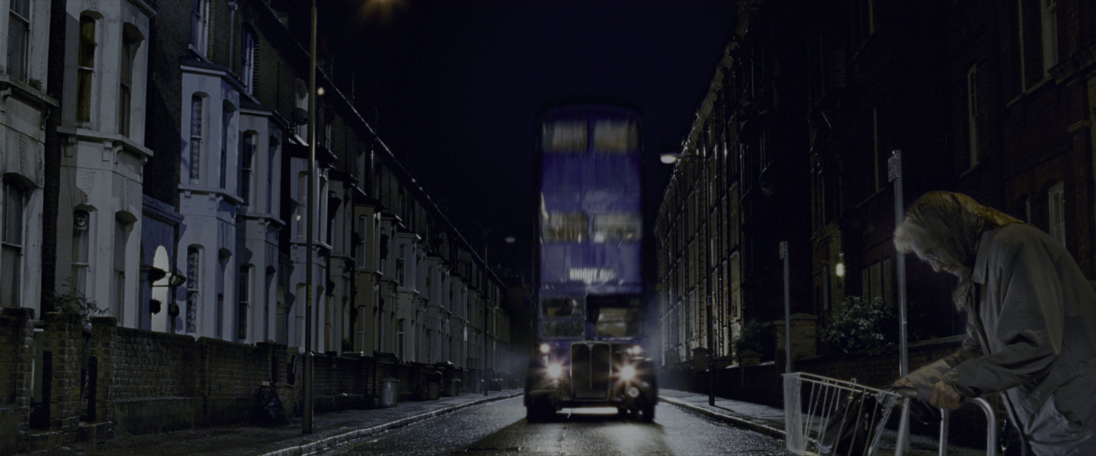 Harry Potter and the Prisoner of Azkaban (2004), wide, 2.40:1 — film still