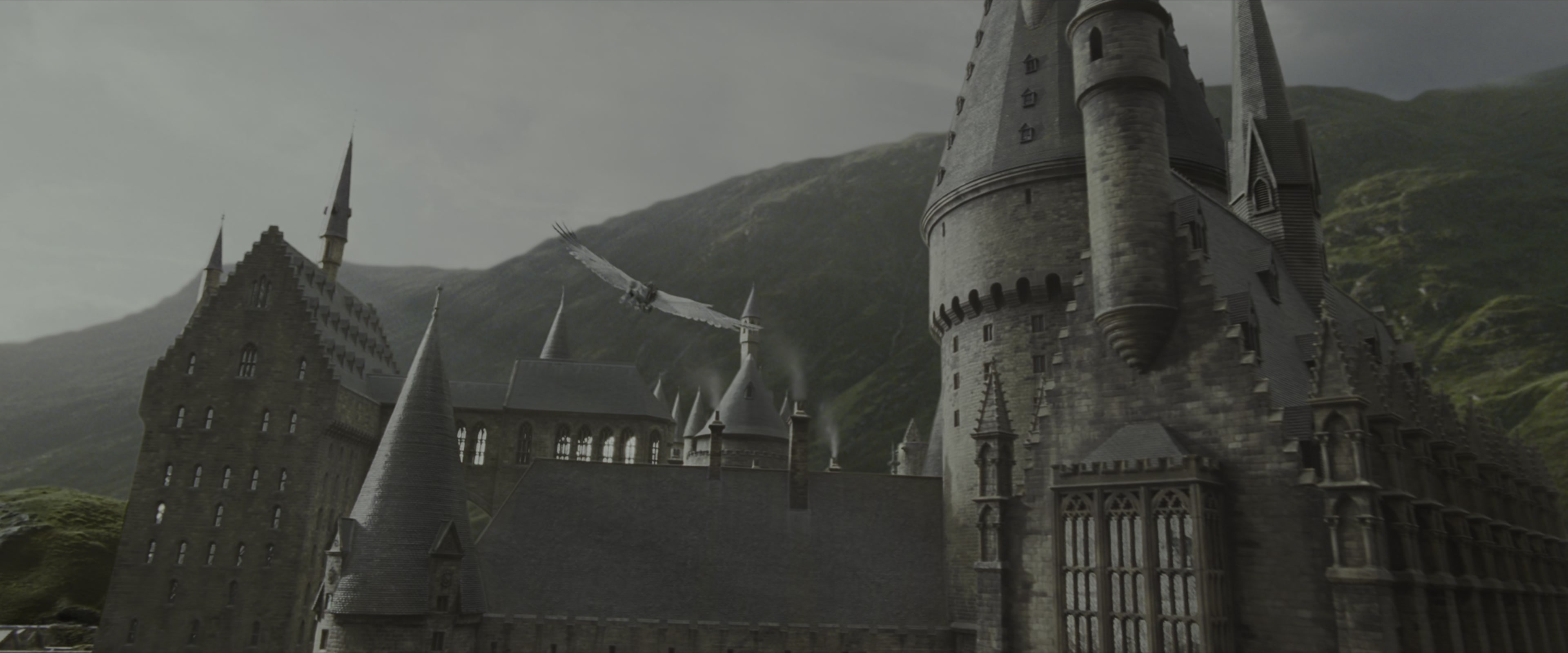 Harry Potter and the Prisoner of Azkaban (2004), wide, 2.40:1 — film still