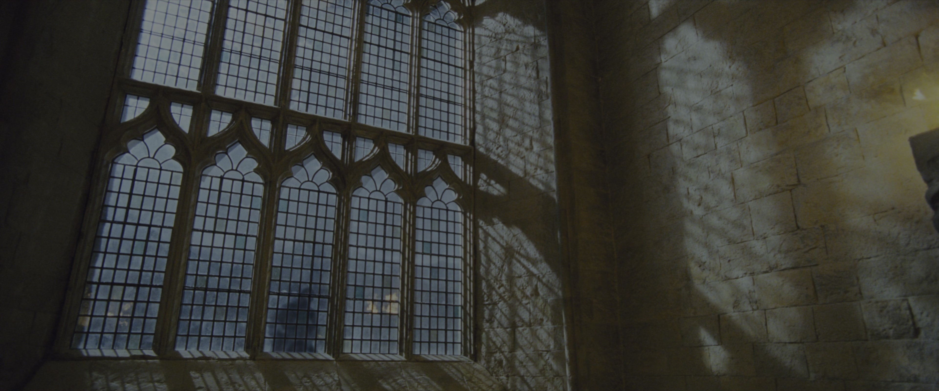 Harry Potter and the Prisoner of Azkaban (2004), wide, 2.40:1 — film still