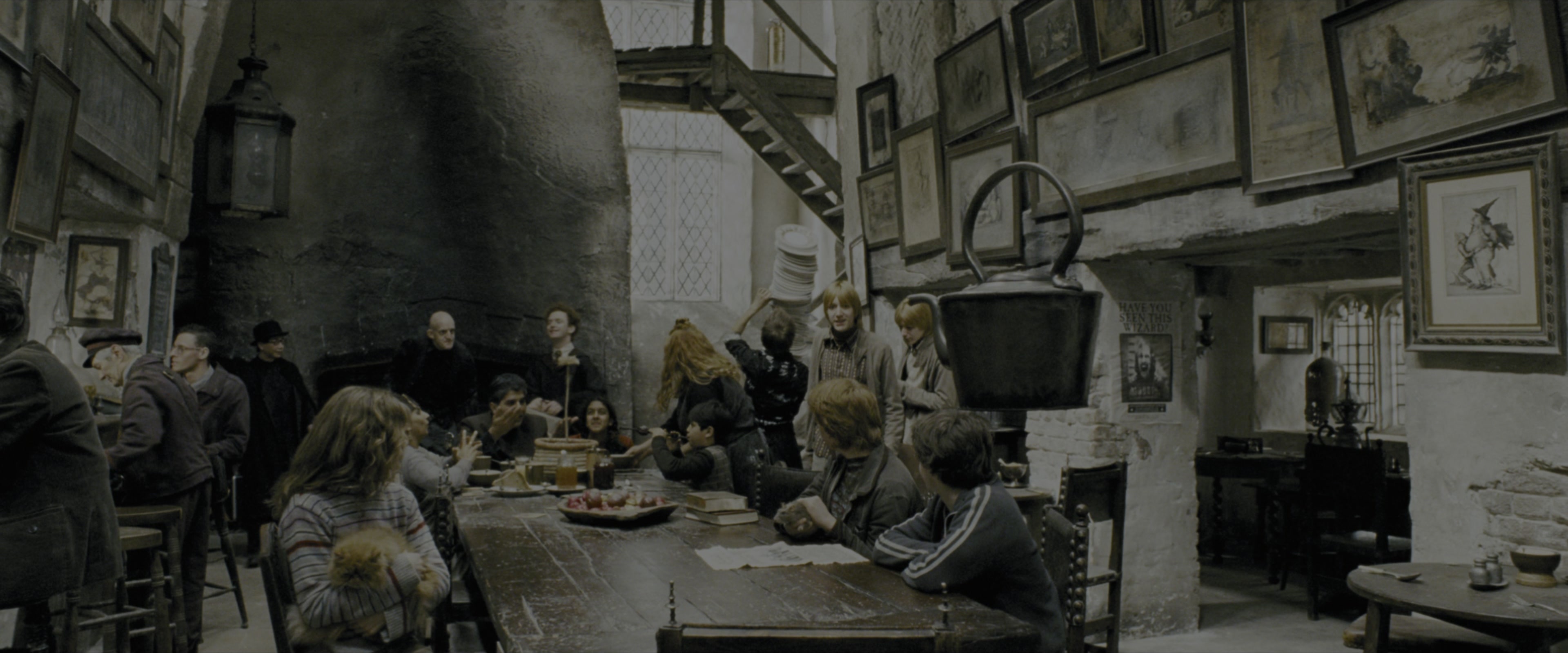 Harry Potter and the Prisoner of Azkaban (2004), wide, 2.40:1 — film still