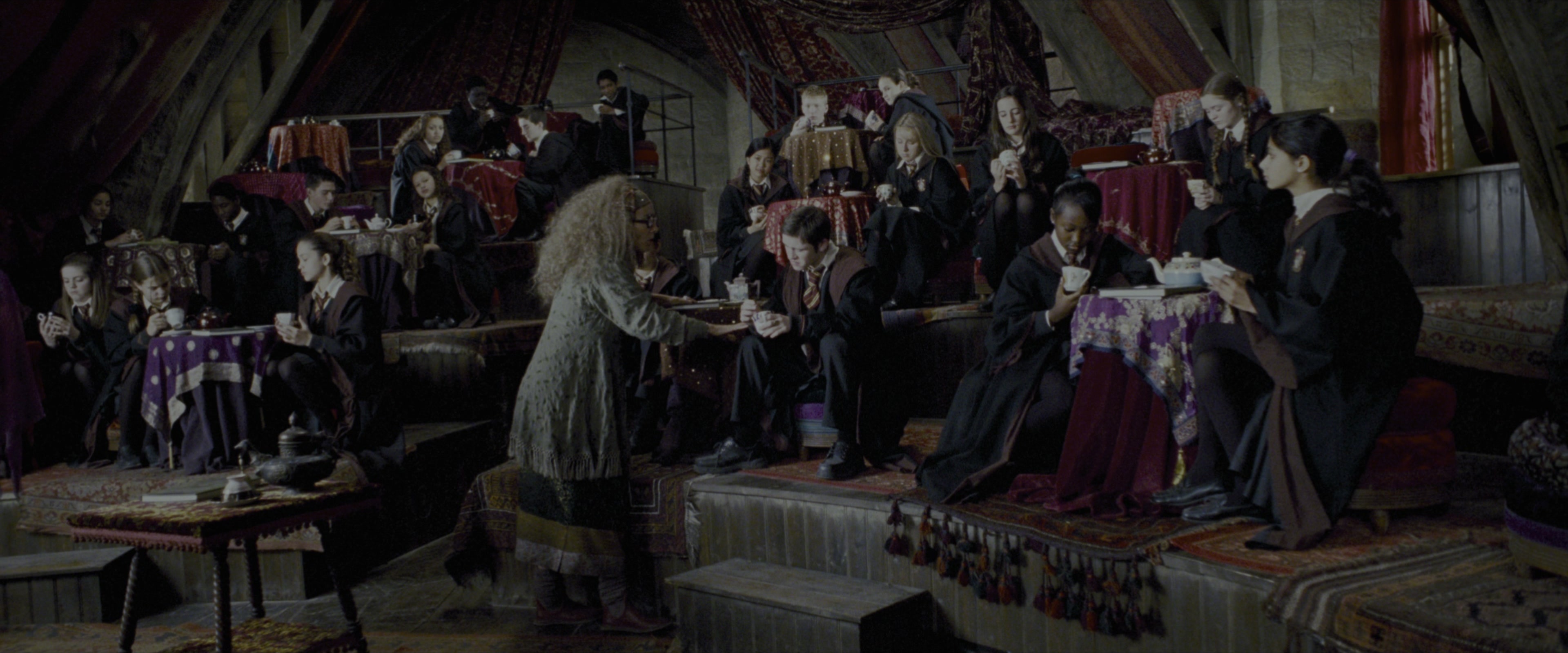 Harry Potter and the Prisoner of Azkaban (2004), wide, 2.40:1 — film still