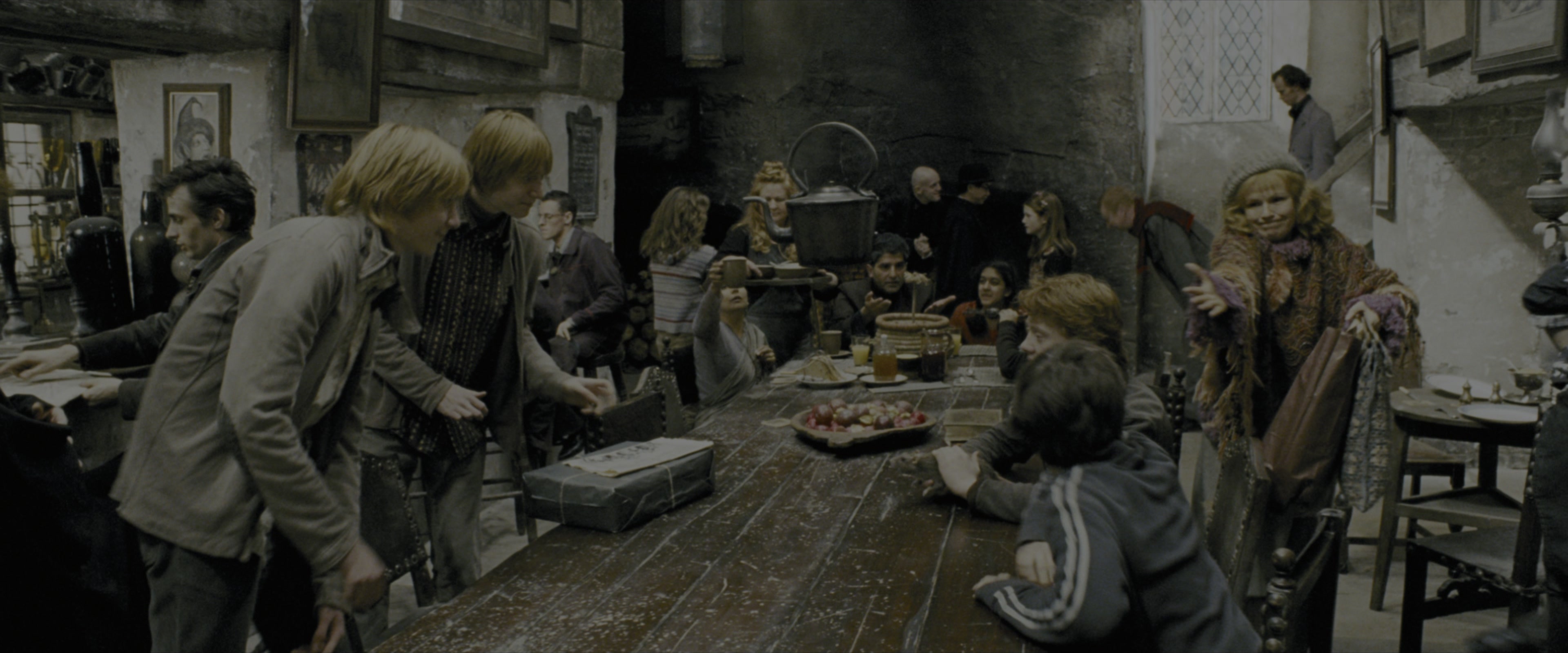 Harry Potter and the Prisoner of Azkaban (2004), wide, 2.40:1 — film still