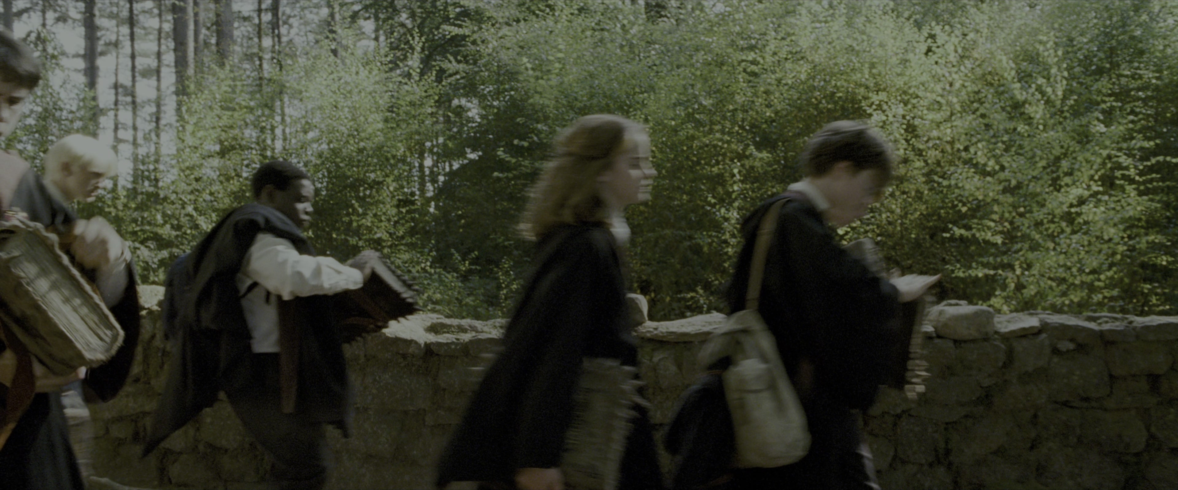 Harry Potter and the Prisoner of Azkaban (2004), wide, 2.40:1 — film still