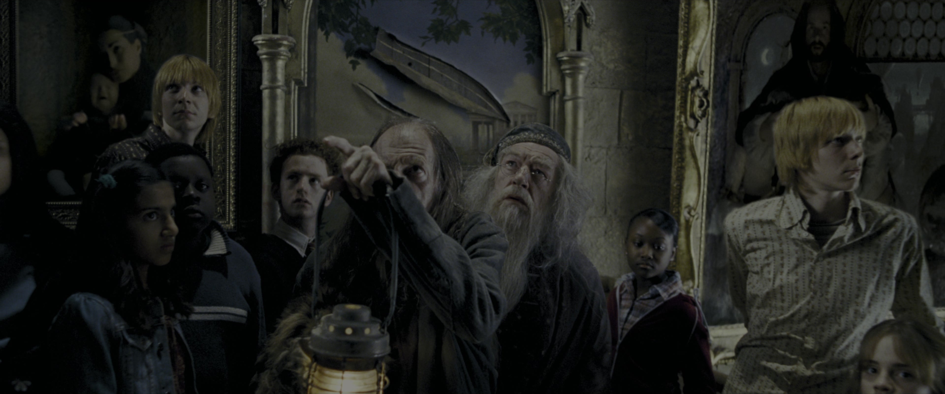Harry Potter and the Prisoner of Azkaban (2004), wide, 2.40:1 — film still