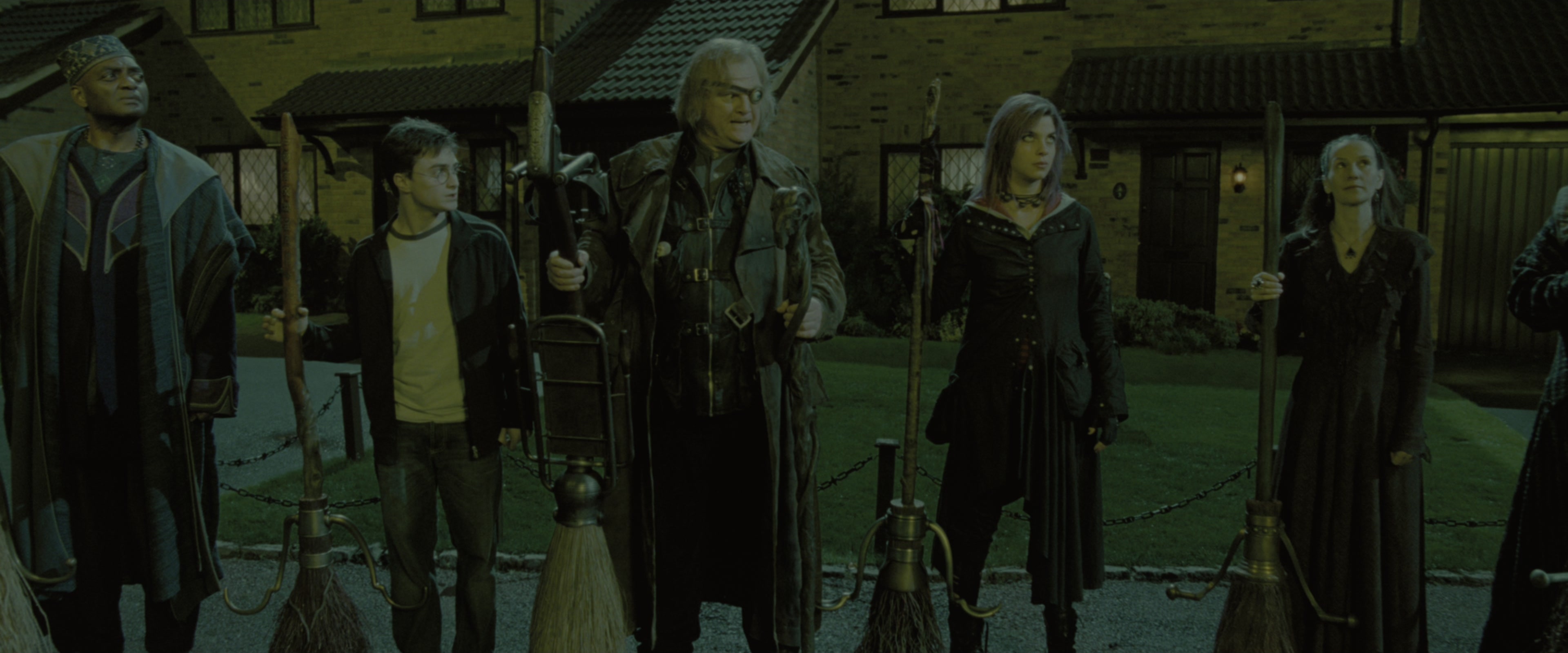 Harry Potter and the Order of the Phoenix (2007), wide, 2.40:1 — film still