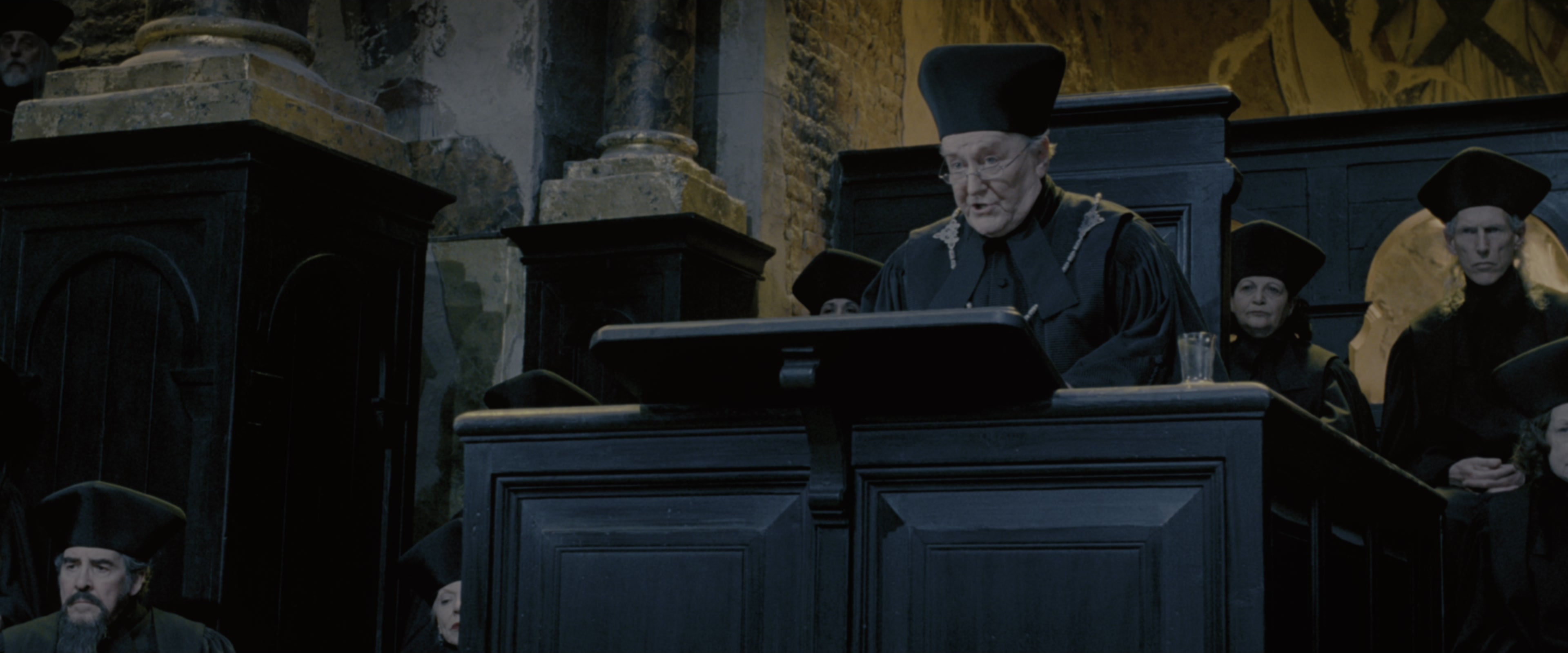 Harry Potter and the Order of the Phoenix (2007), wide, 2.40:1 — film still
