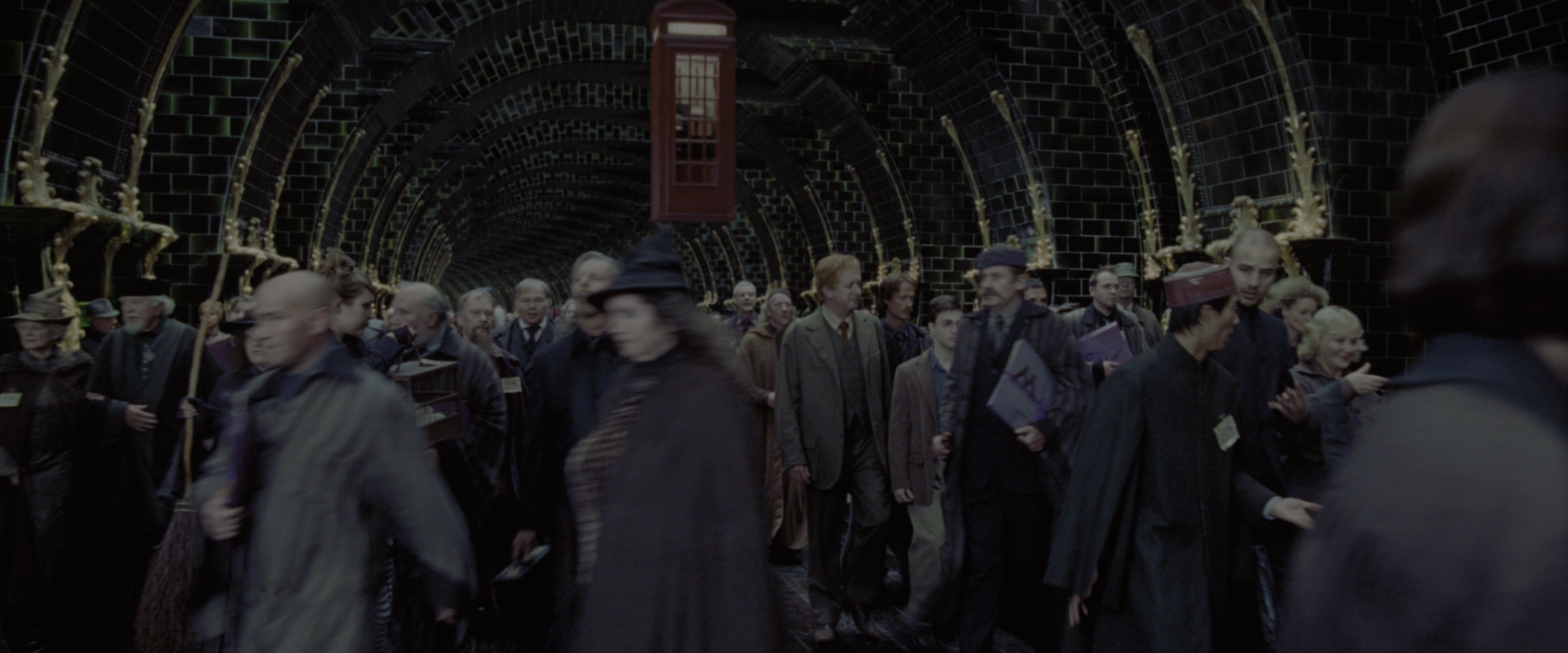 Harry Potter and the Order of the Phoenix (2007), wide, 2.40:1 — film still