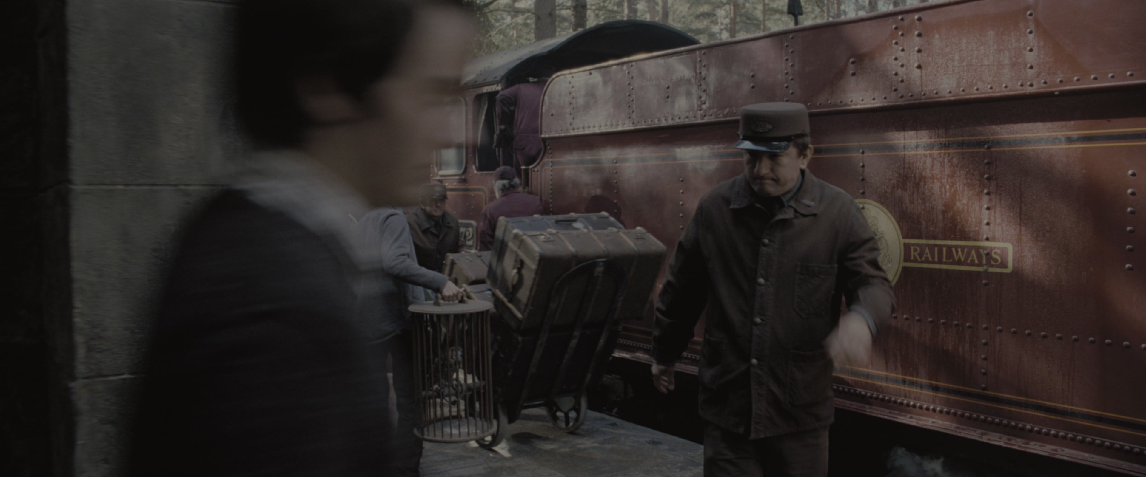 Harry Potter and the Order of the Phoenix (2007), wide, 2.40:1 — film still