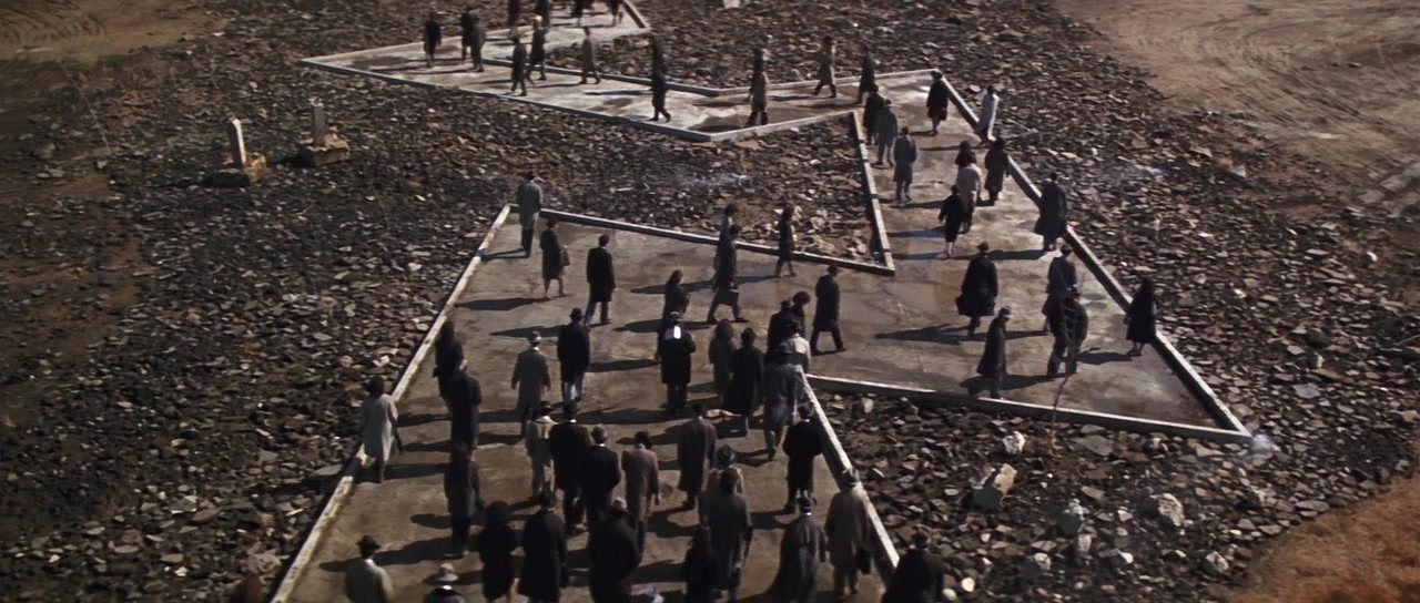 Joe Versus the Volcano (1990), wide, 2.35:1 — film still