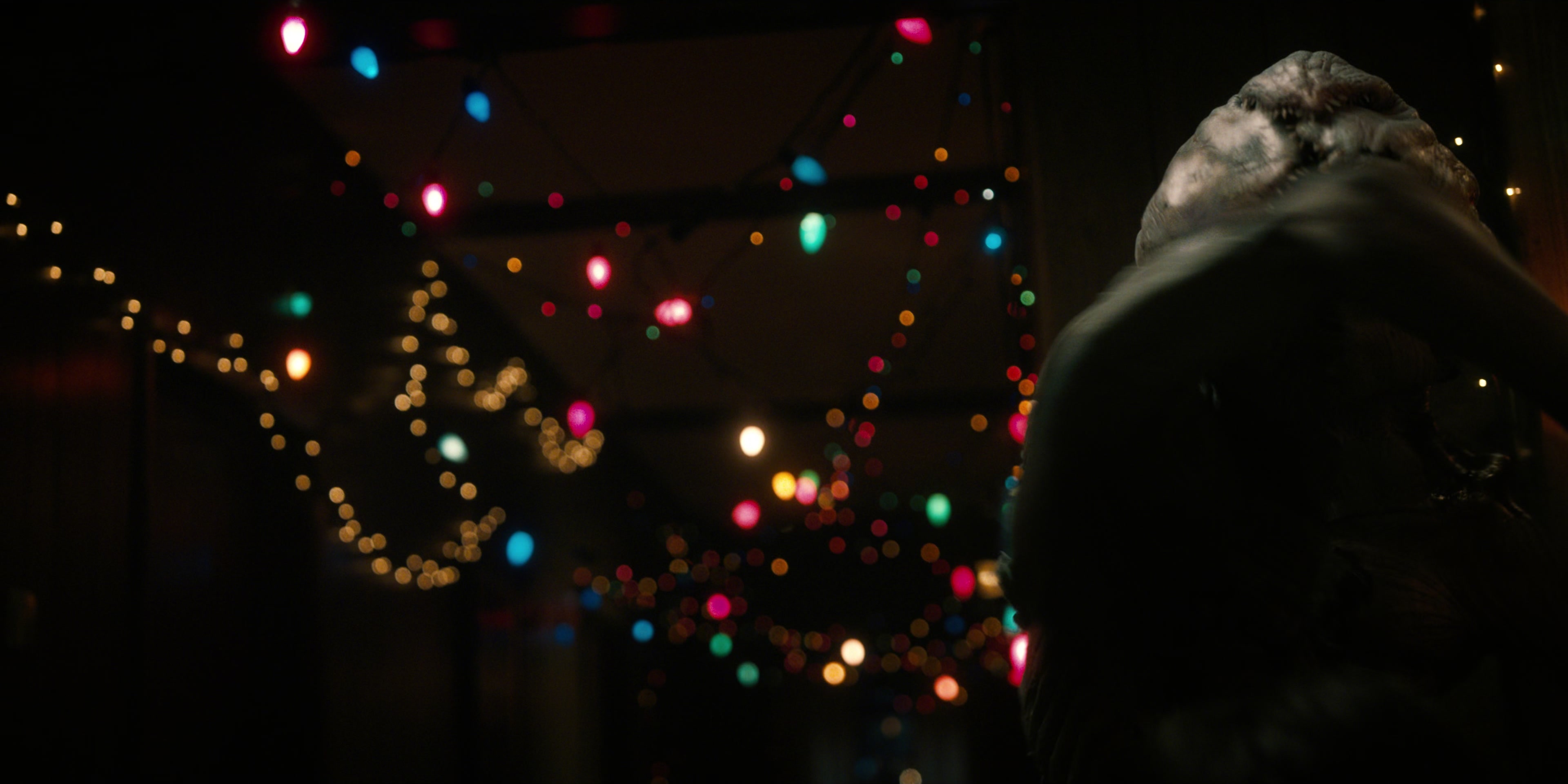 Stranger Things (2016), wide, 2.00:1 — film still