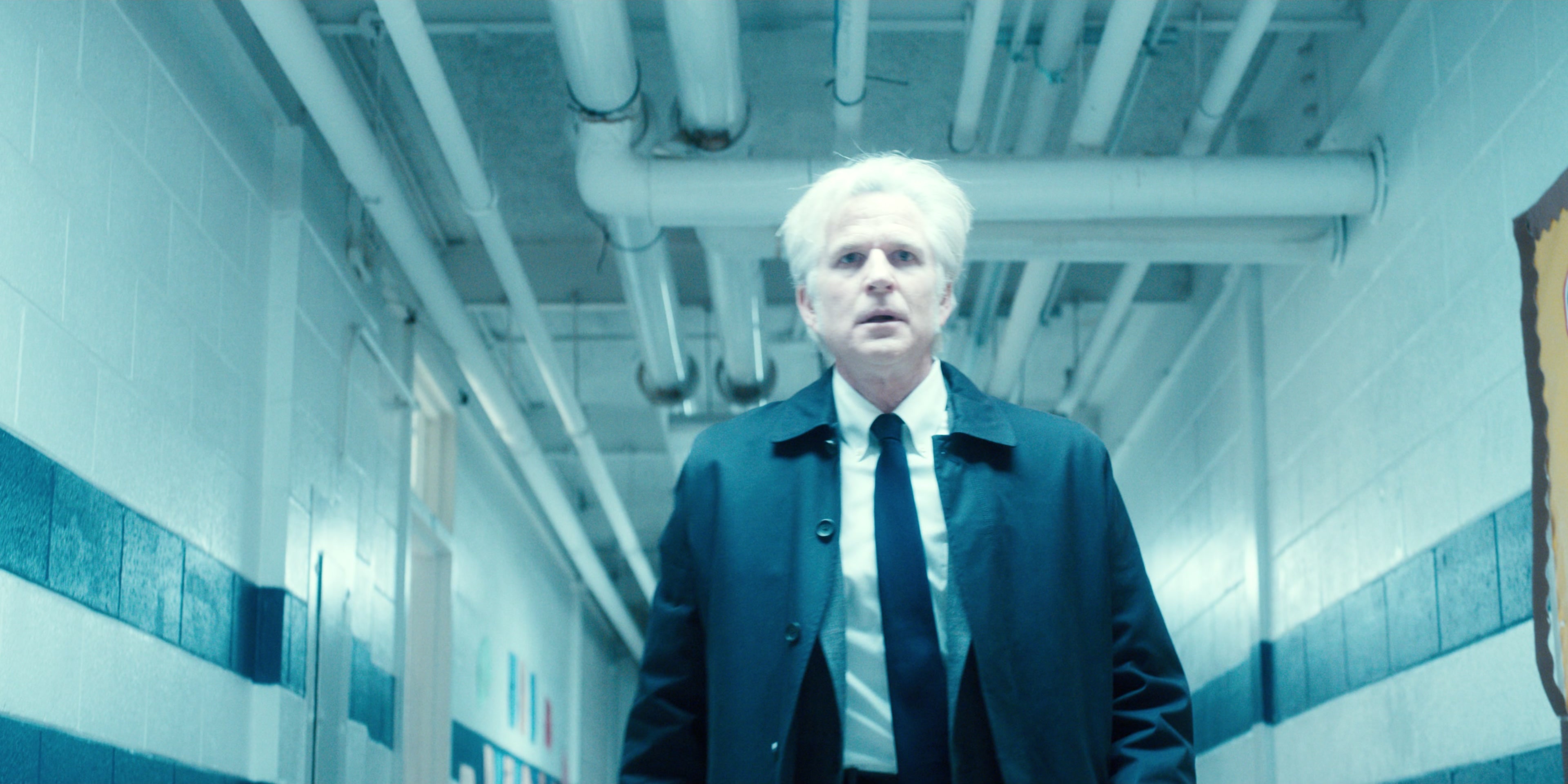 Stranger Things (2016), wide, 2.00:1 — film still