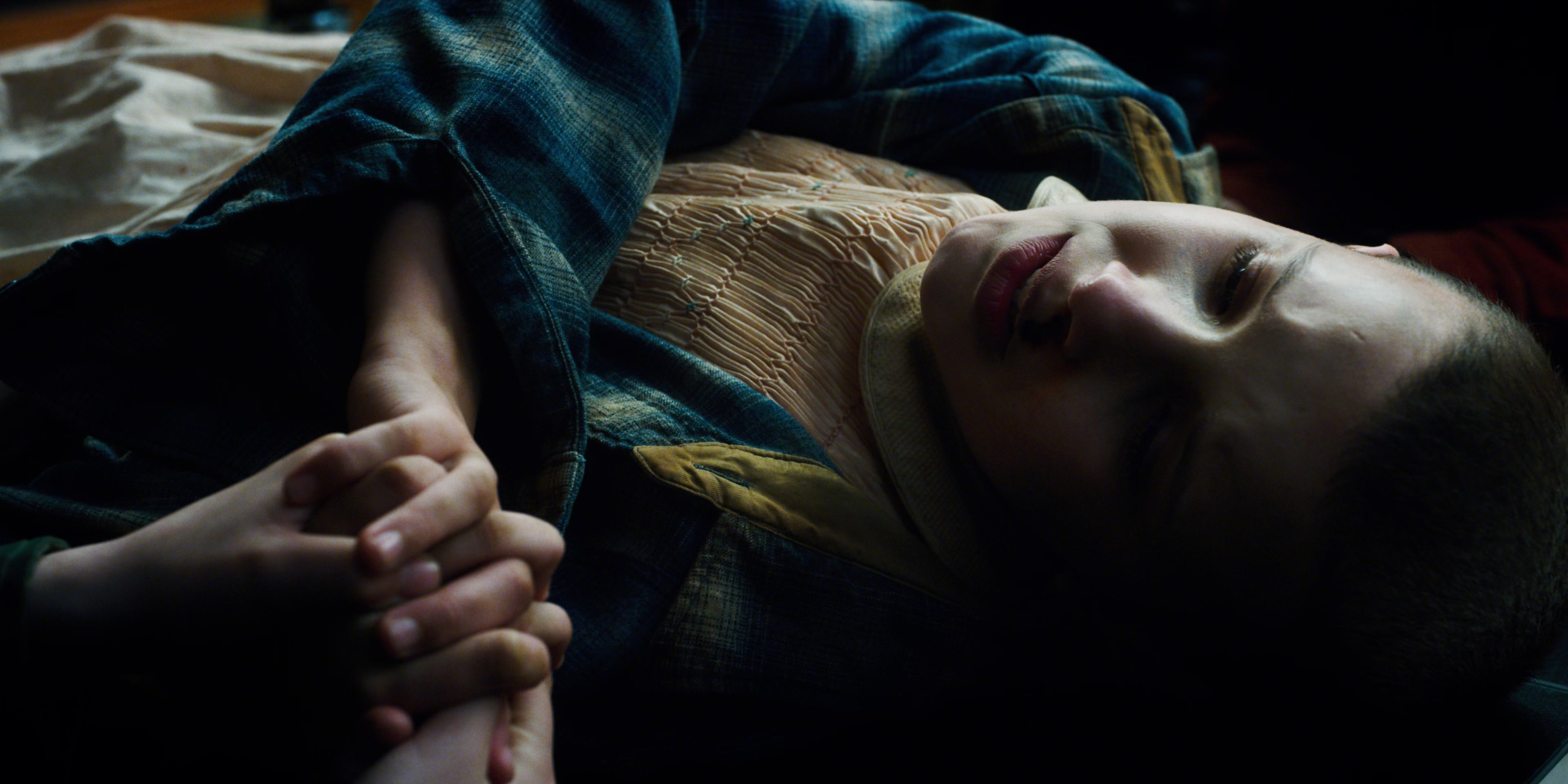 Stranger Things (2016), wide, 2.00:1 — film still
