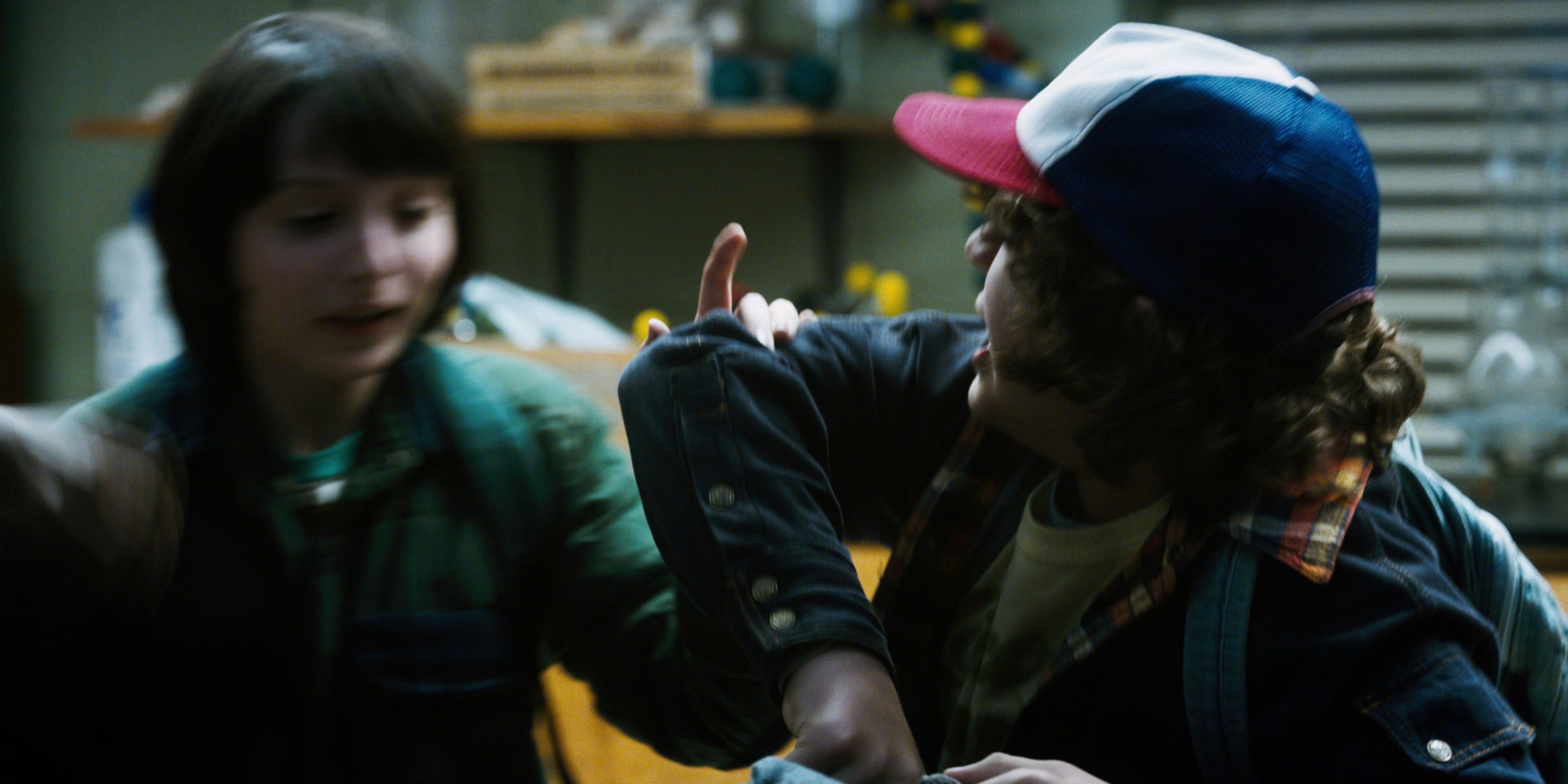 Stranger Things (2016), wide, 2.00:1 — film still