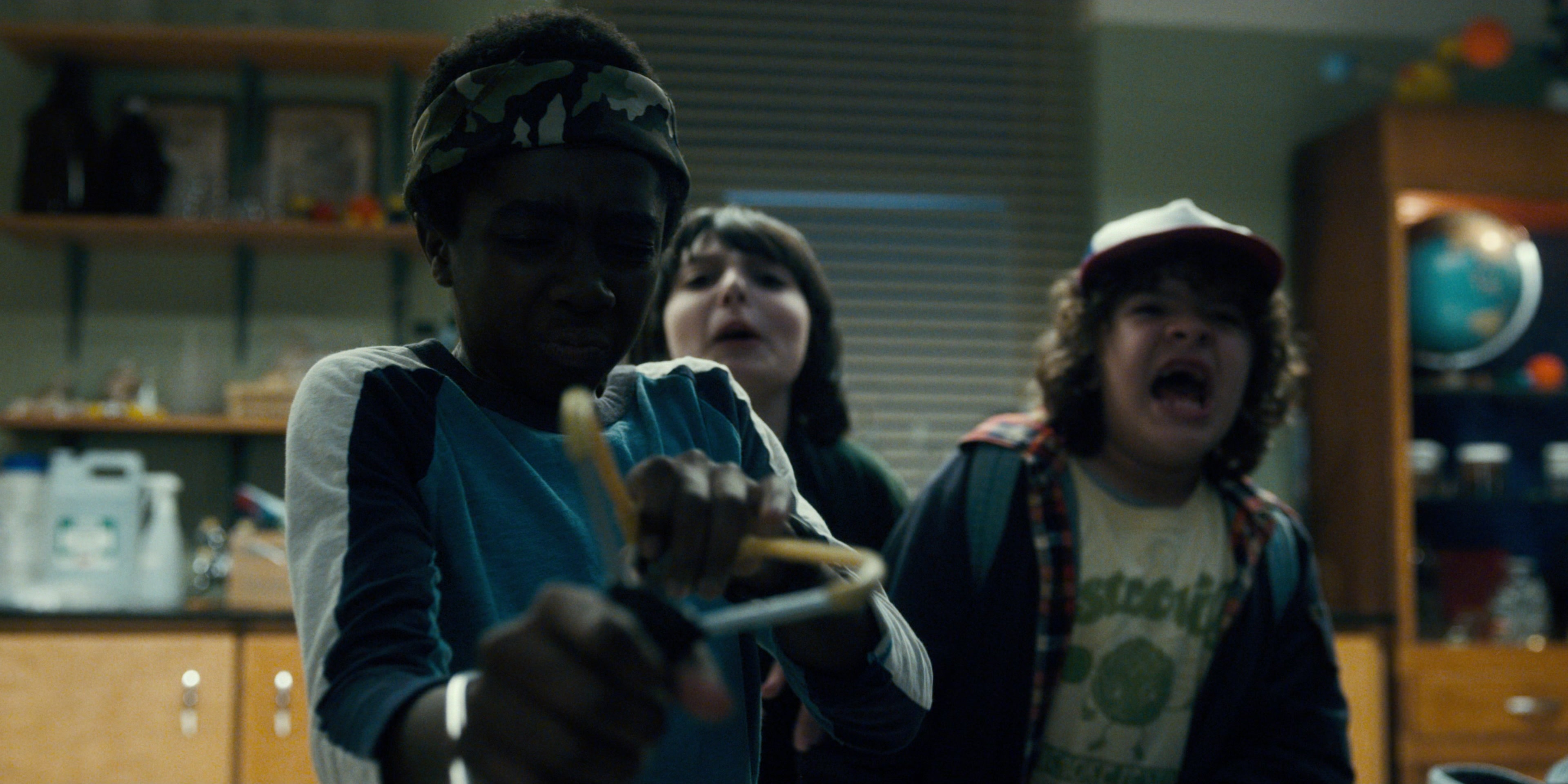 Stranger Things (2016), wide, 2.00:1 — film still