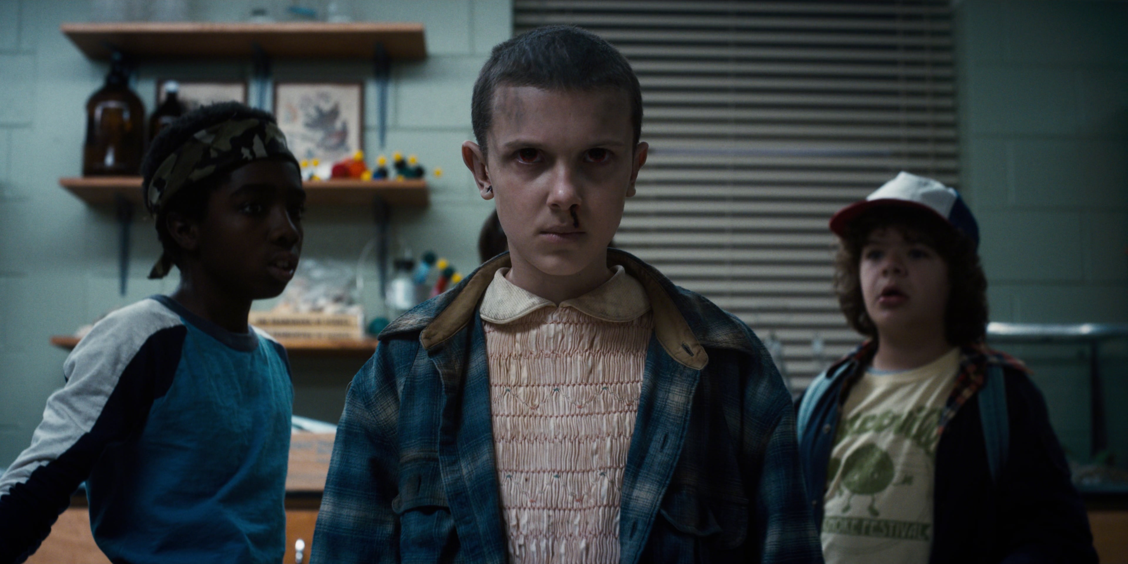 Stranger Things (2016), wide, 2.00:1 — film still