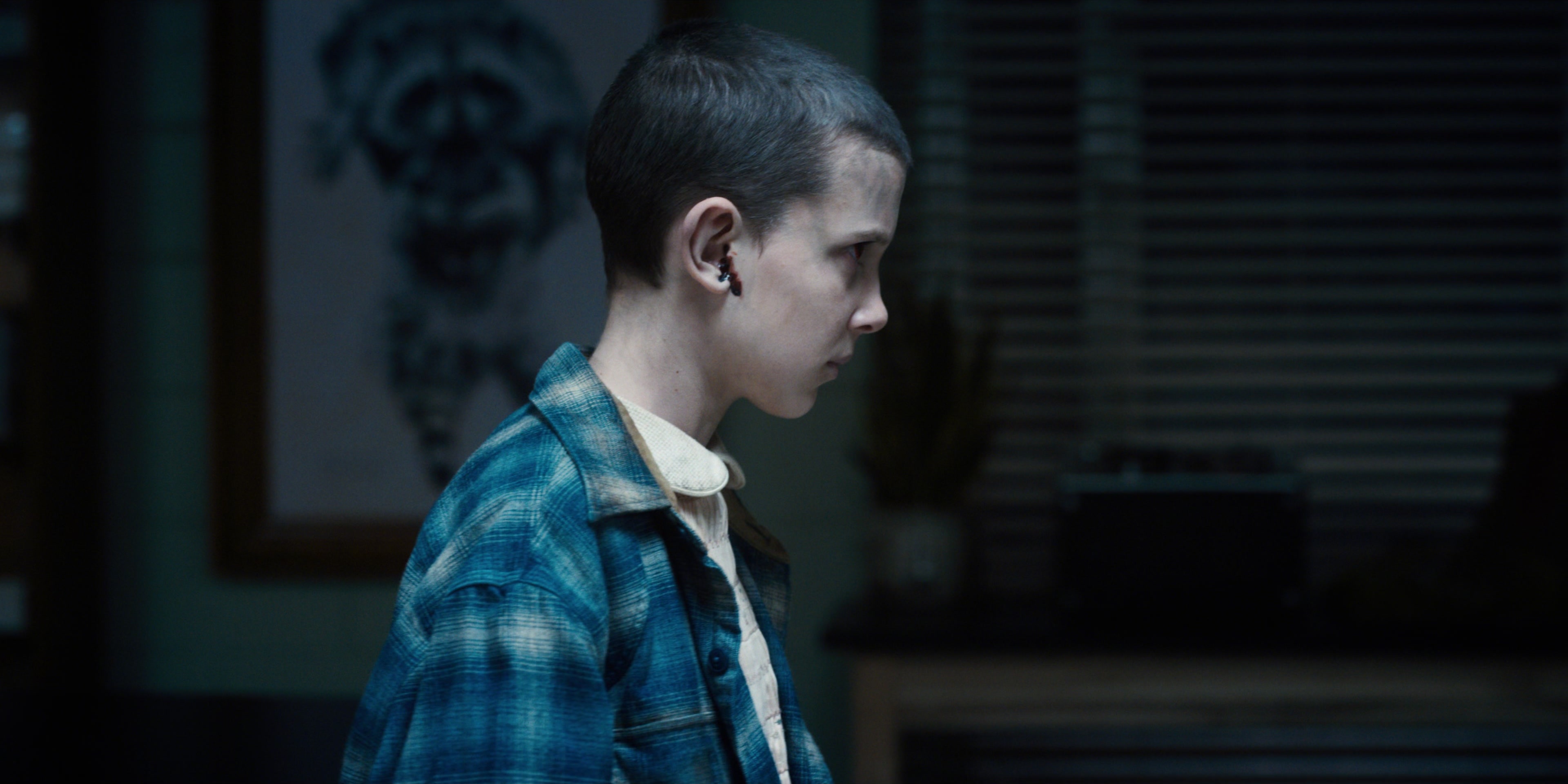 Stranger Things (2016), wide, 2.00:1 — film still