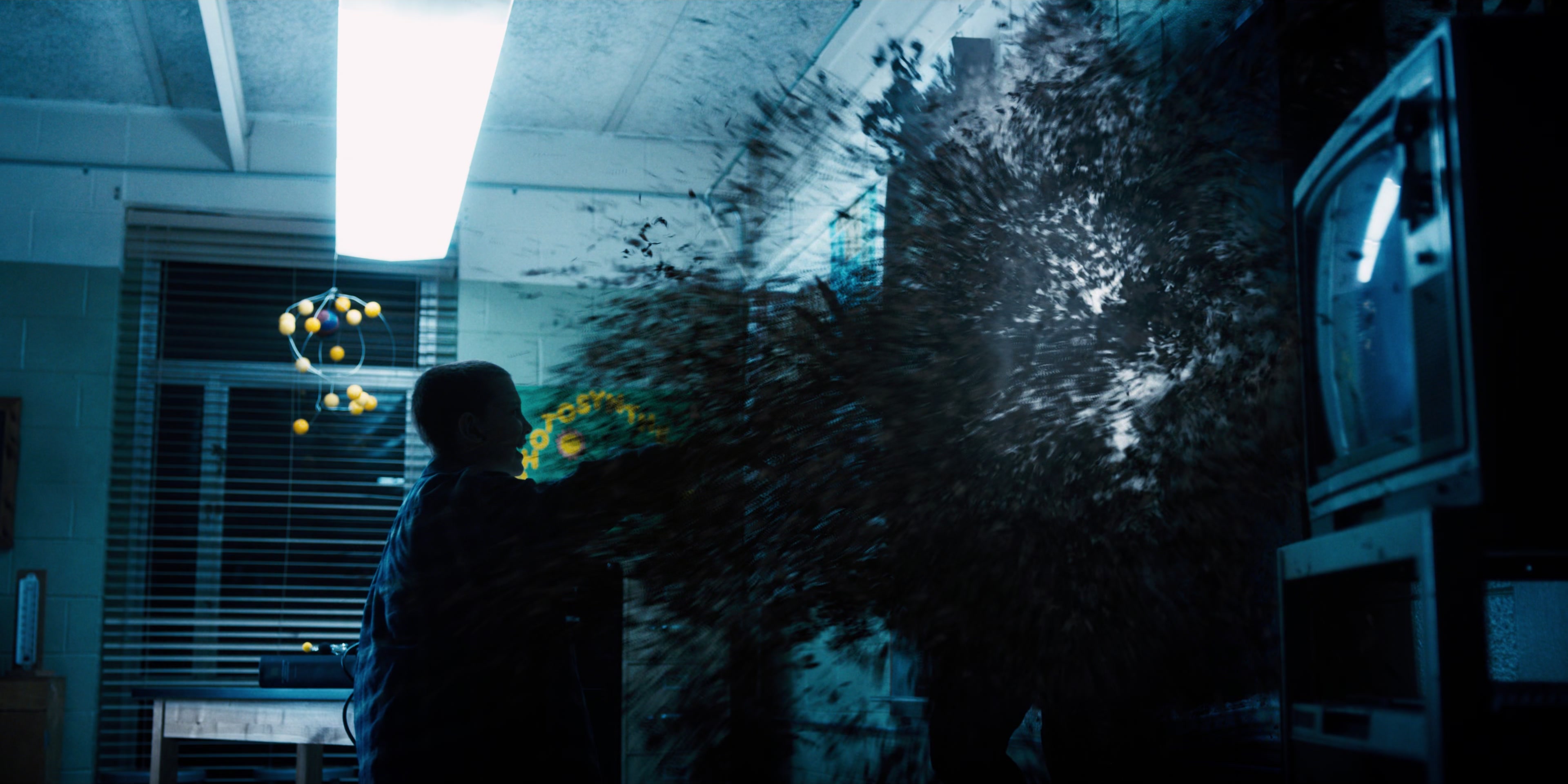 Stranger Things (2016), wide, 2.00:1 — film still