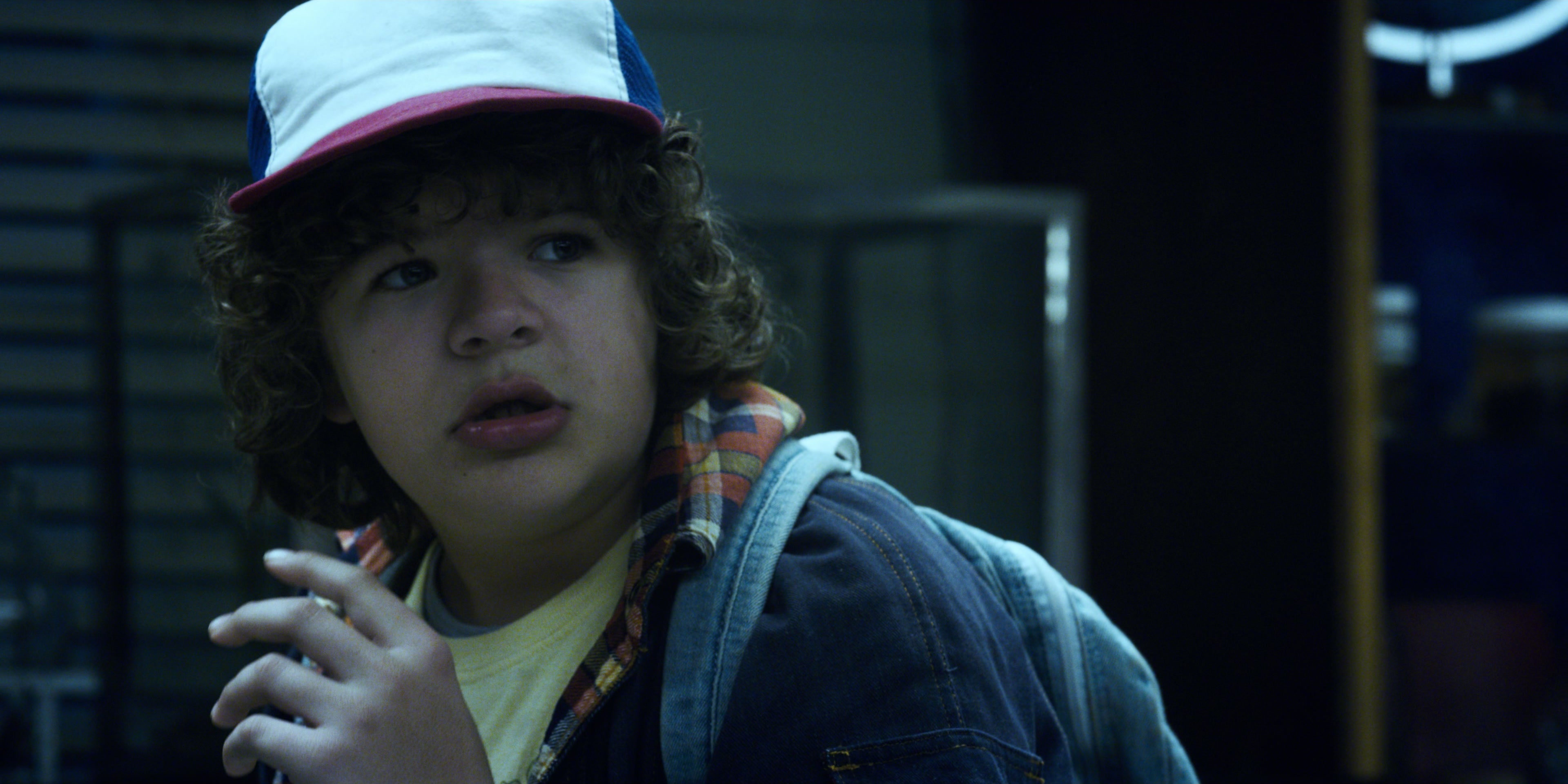 Stranger Things (2016), medium, 2.00:1 — film still