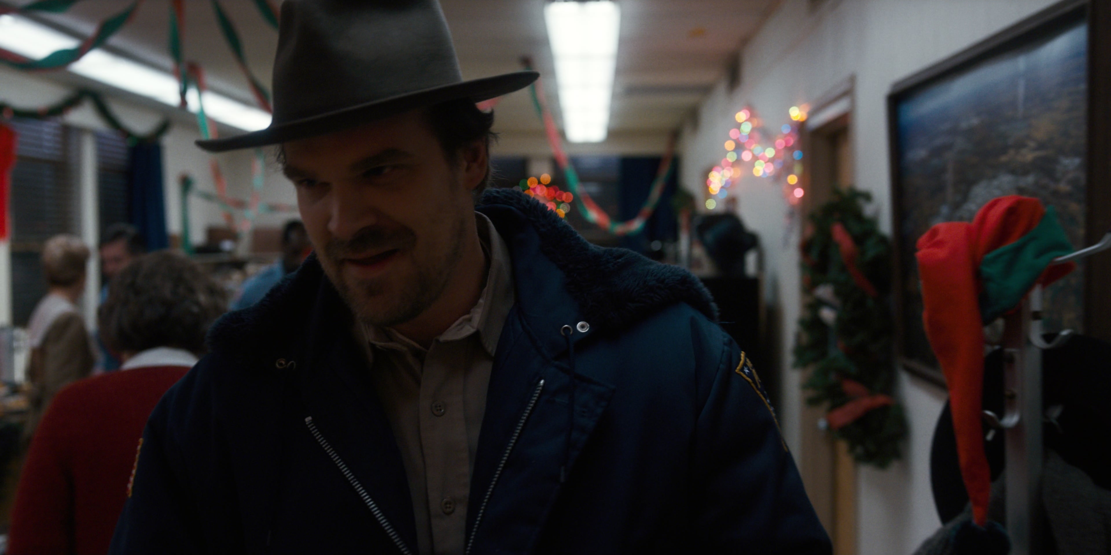 Stranger Things (2016), wide, 2.00:1 — film still