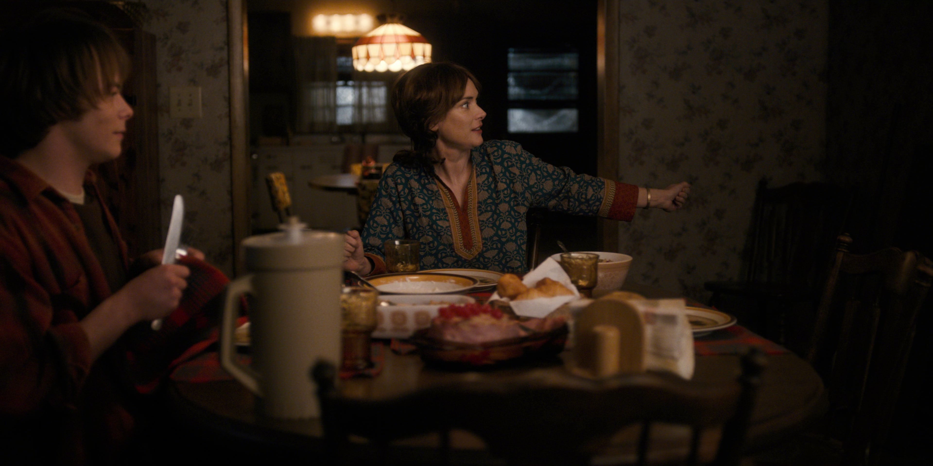 Stranger Things (2016), wide, 2.00:1 — film still
