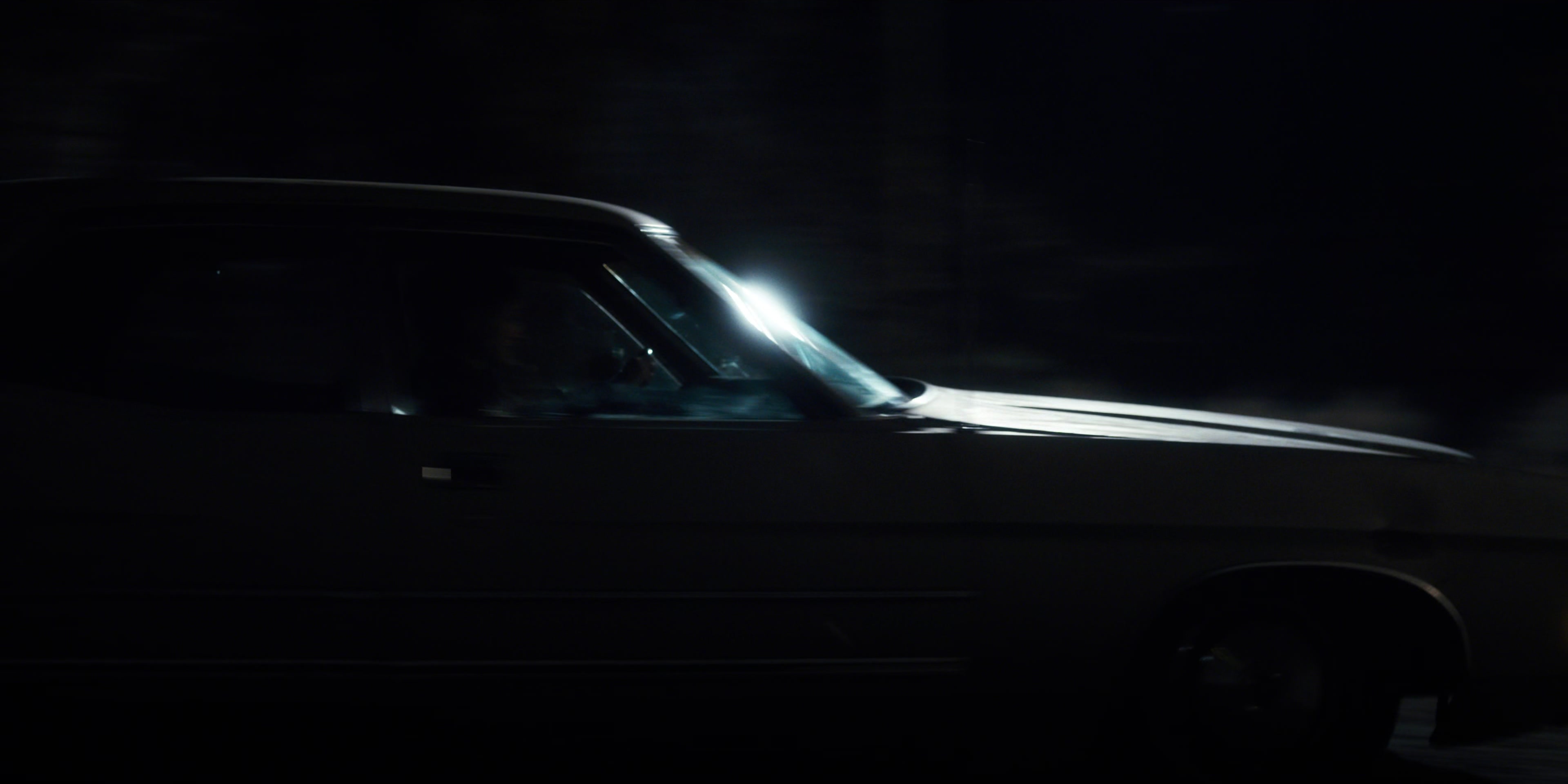 Stranger Things (2016), unknown, 2.00:1 — film still
