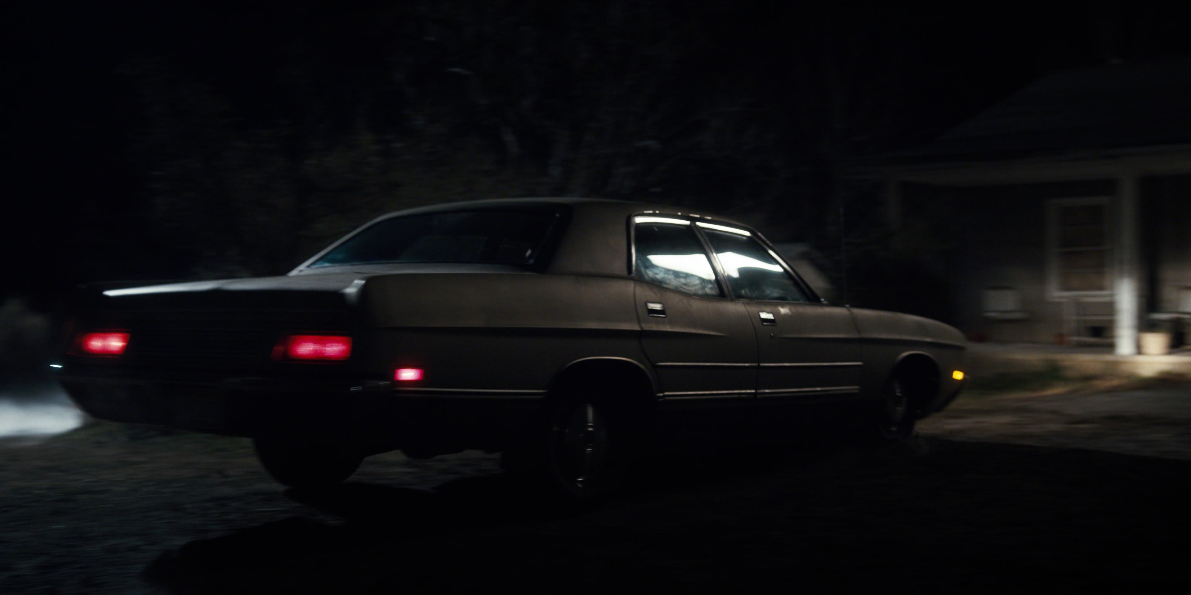 Stranger Things (2016), wide, 2.00:1 — film still