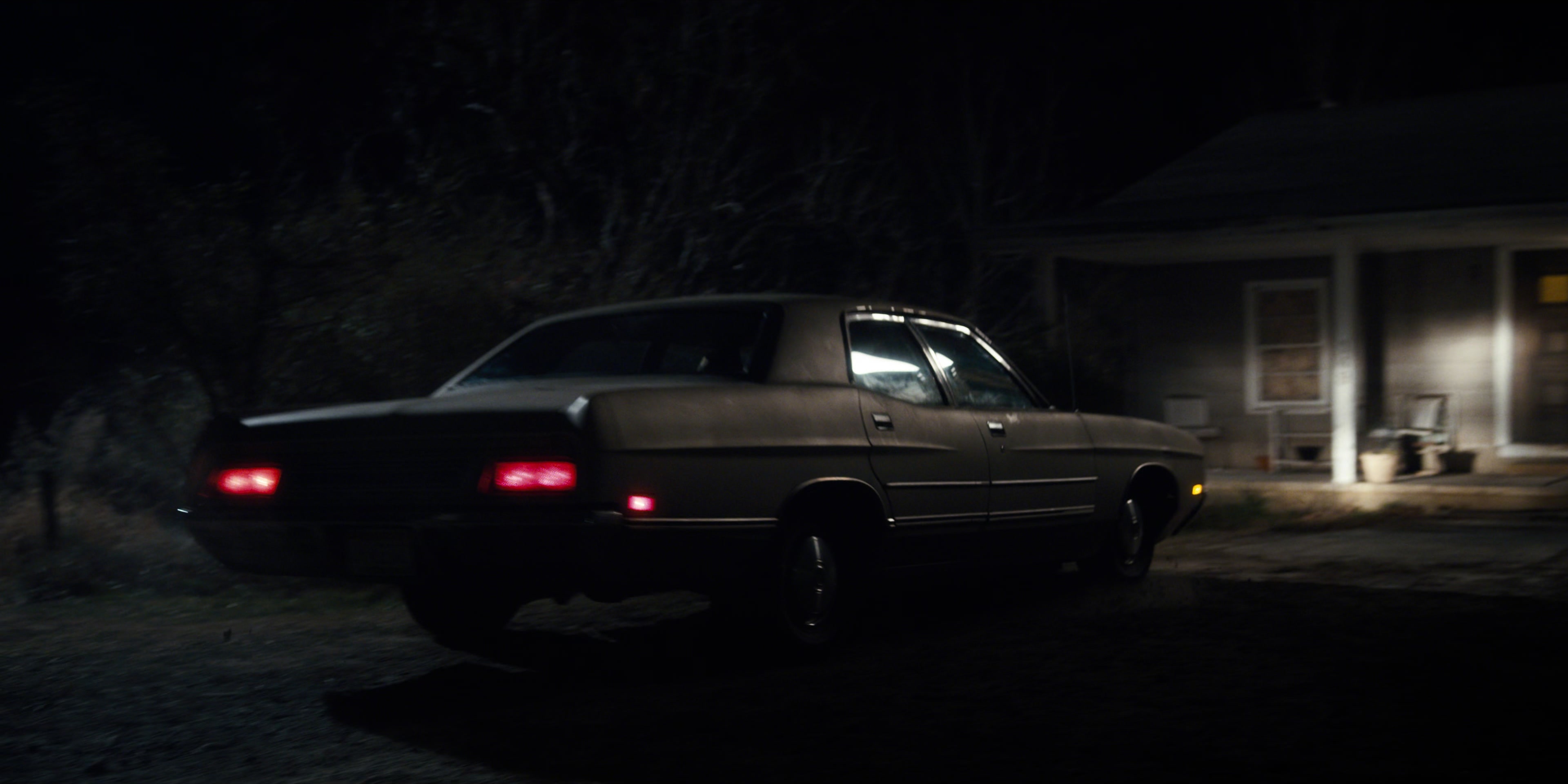 Stranger Things (2016), wide, 2.00:1 — film still