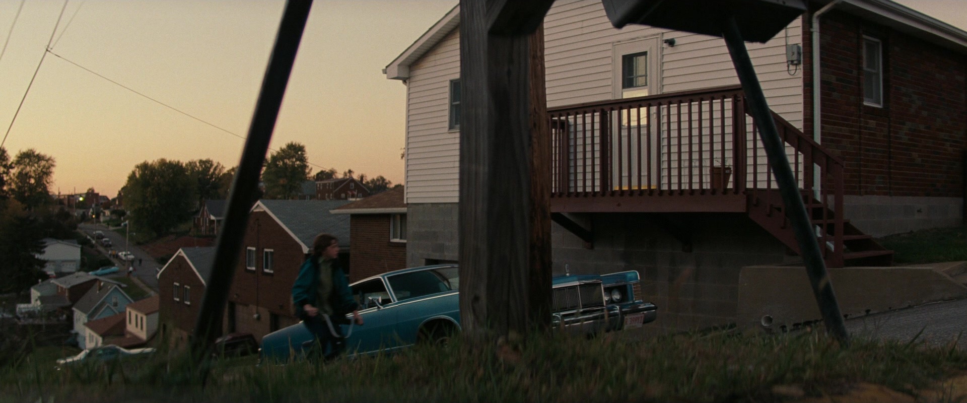 Super 8 (2011), wide, 2.40:1 — film still