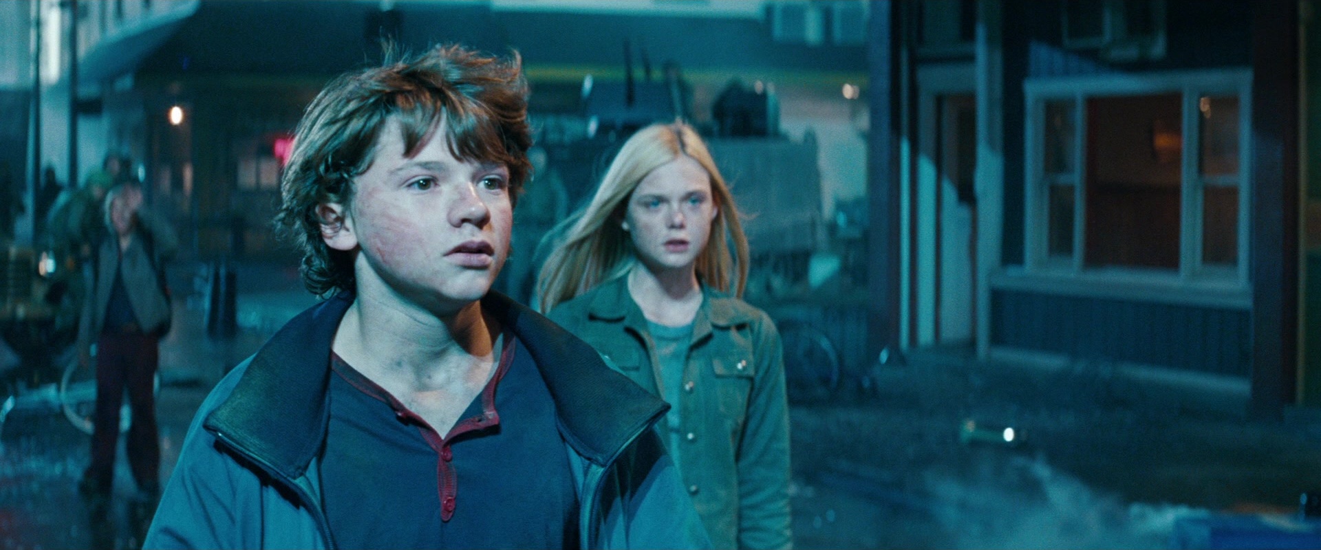 Super 8 (2011), wide, 2.40:1 — film still