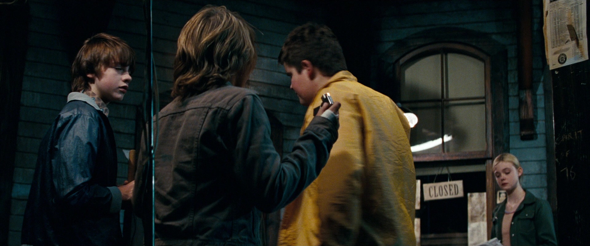 Super 8 (2011), wide, 2.40:1 — film still