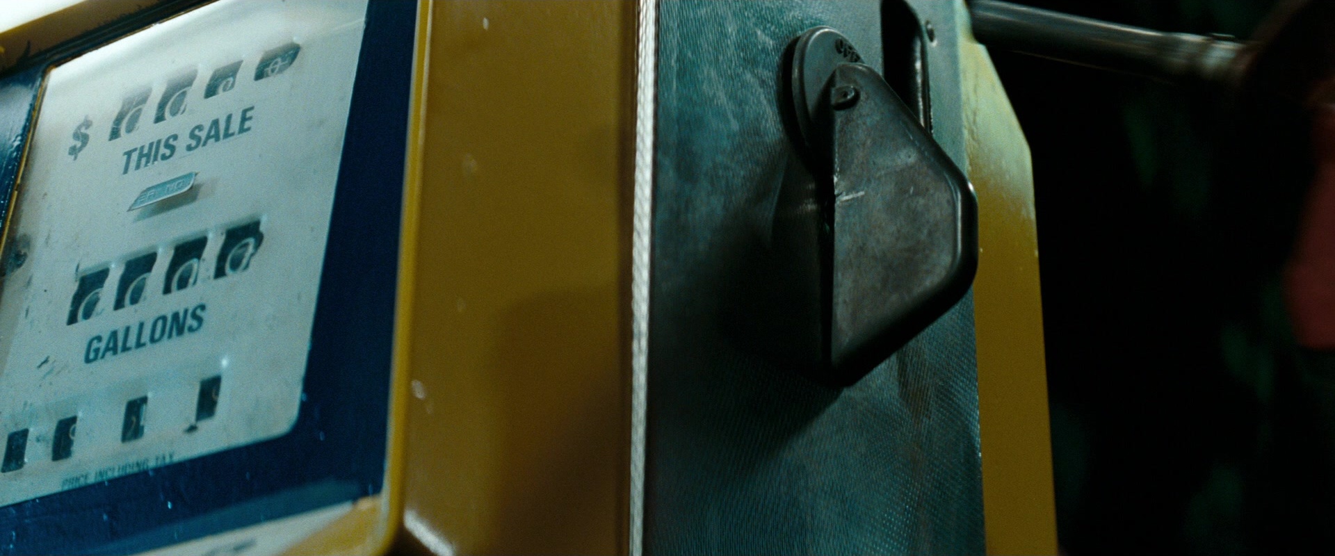Super 8 (2011), unknown, 2.40:1 — film still