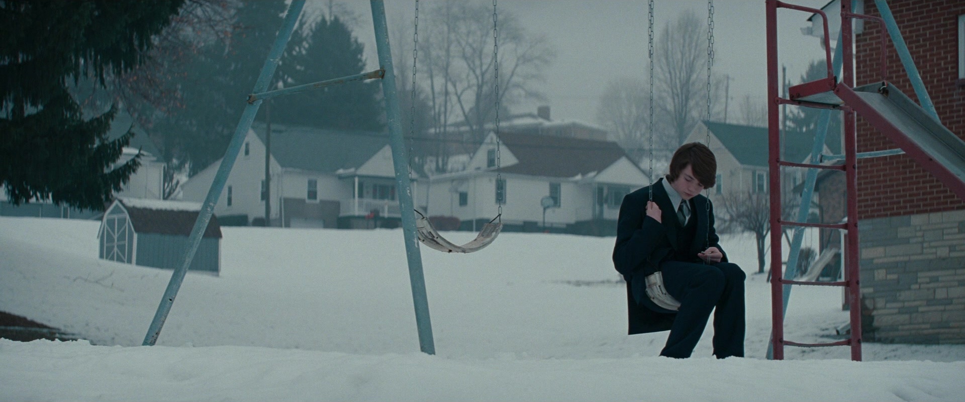 Super 8 (2011), wide, 2.40:1 — film still