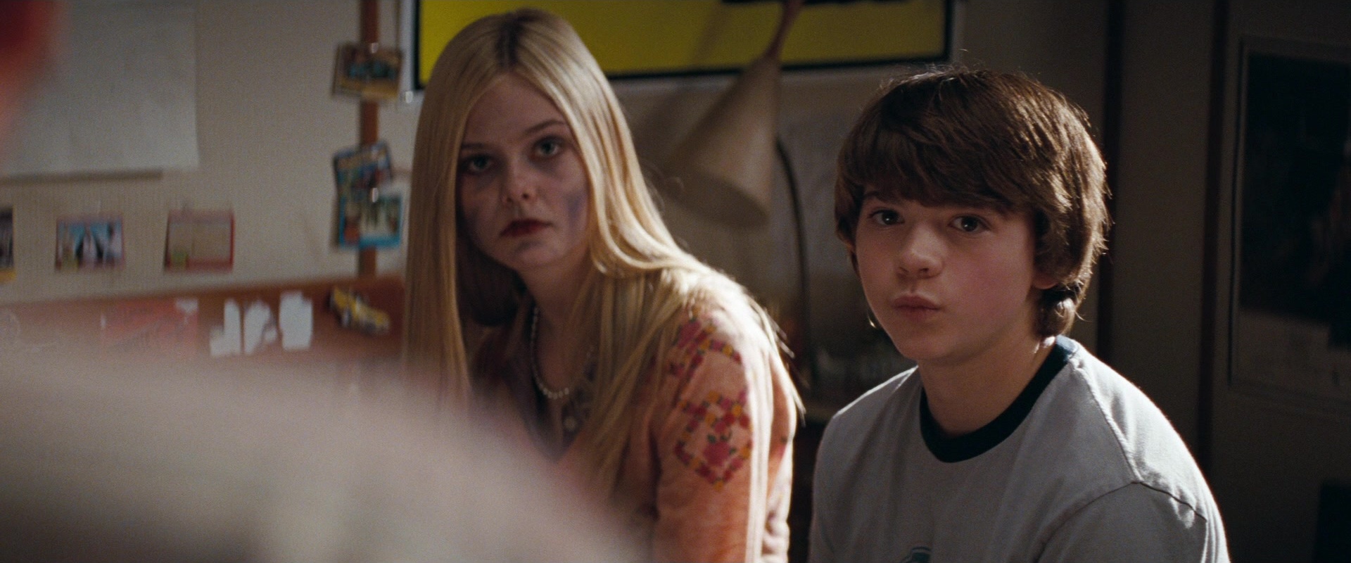 Super 8 (2011), wide, 2.40:1 — film still