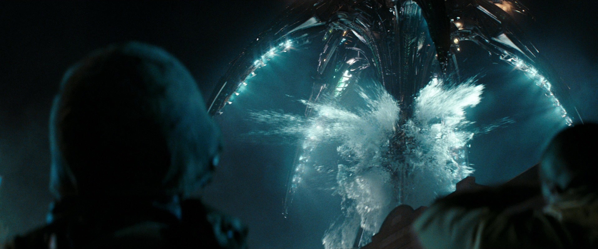 Super 8 (2011), wide, 2.40:1 — film still