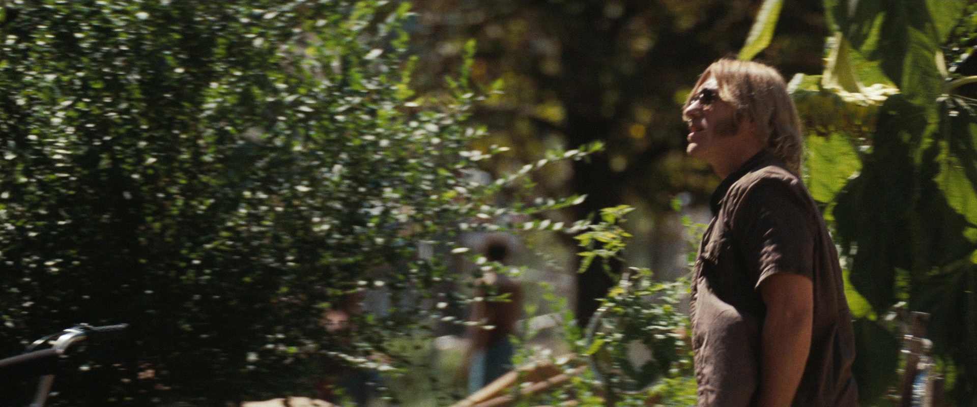Super 8 (2011), wide, 2.40:1 — film still