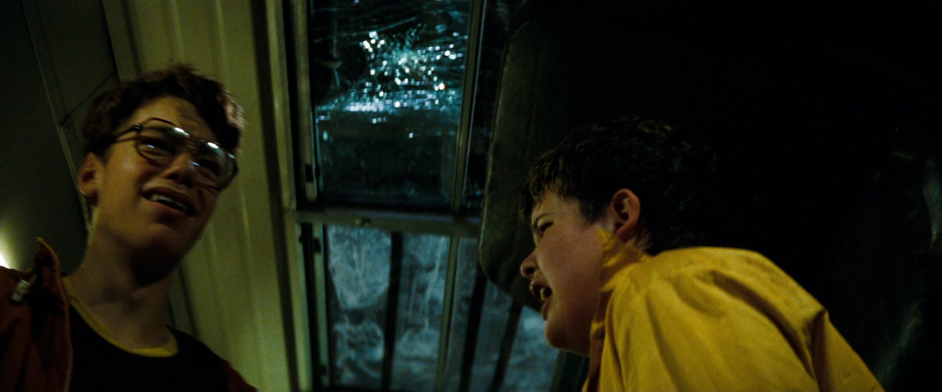 Super 8 (2011), wide, 2.40:1 — film still